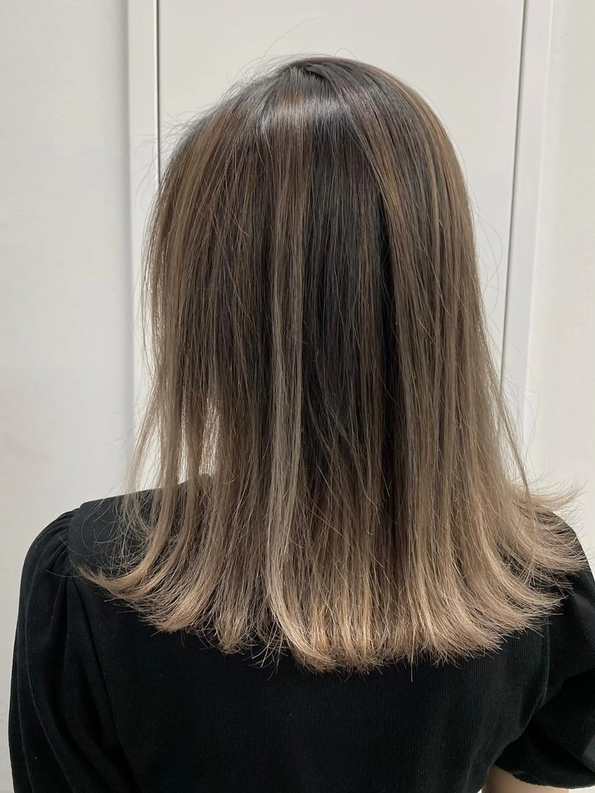 ミディアム アッシュ 髪質改善 韓国風ヘア ヘアカラー トリートメント 【公式】amble luxe池袋東口🩷のヘアスタイル