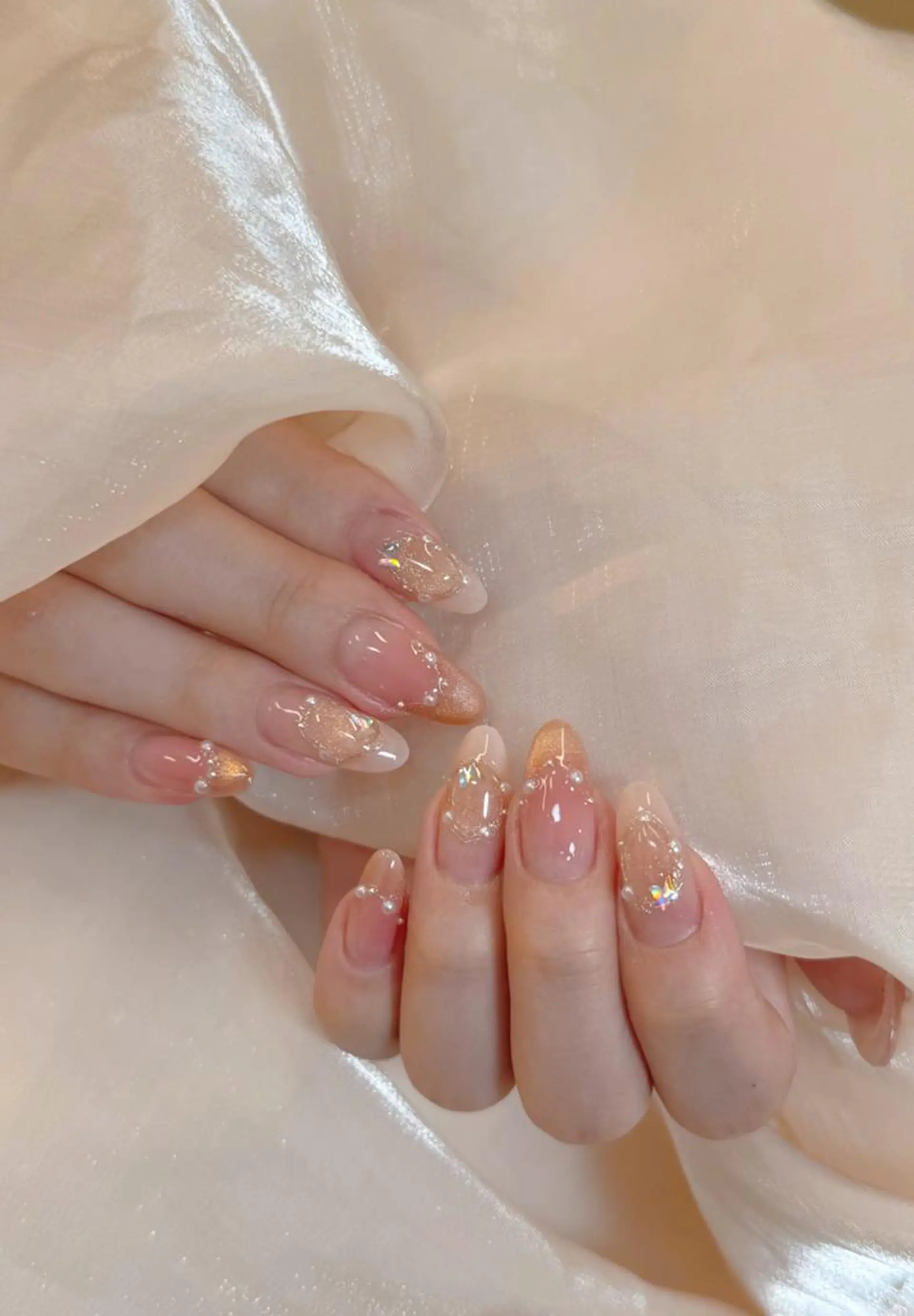 ネイル ハンドネイル フットネイル ハンドケア RAFFINE 月🦋🩵のネイルデザイン