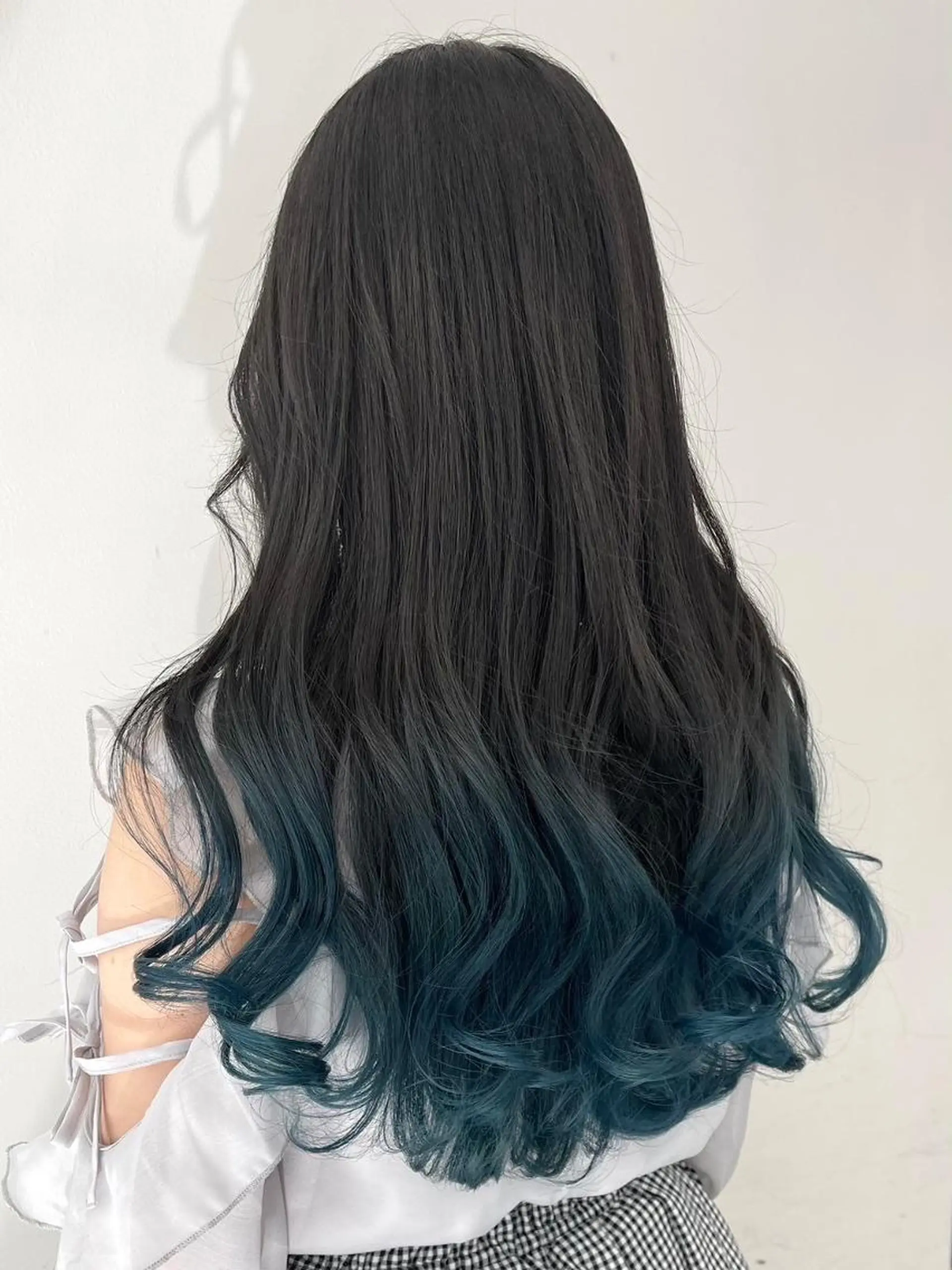 ロング カラー バレイヤージュ ブリーチ ダブルカラー イヤリングカラー ハイライトカラー 【公式】amble luxe 中野のヘアスタイル