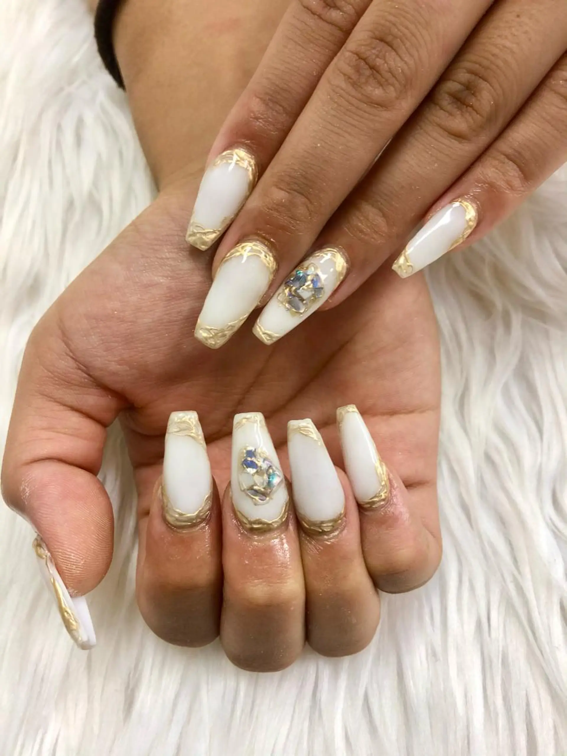 ネイル MADIA藤沢所属・MADIA MEGUのネイルデザイン