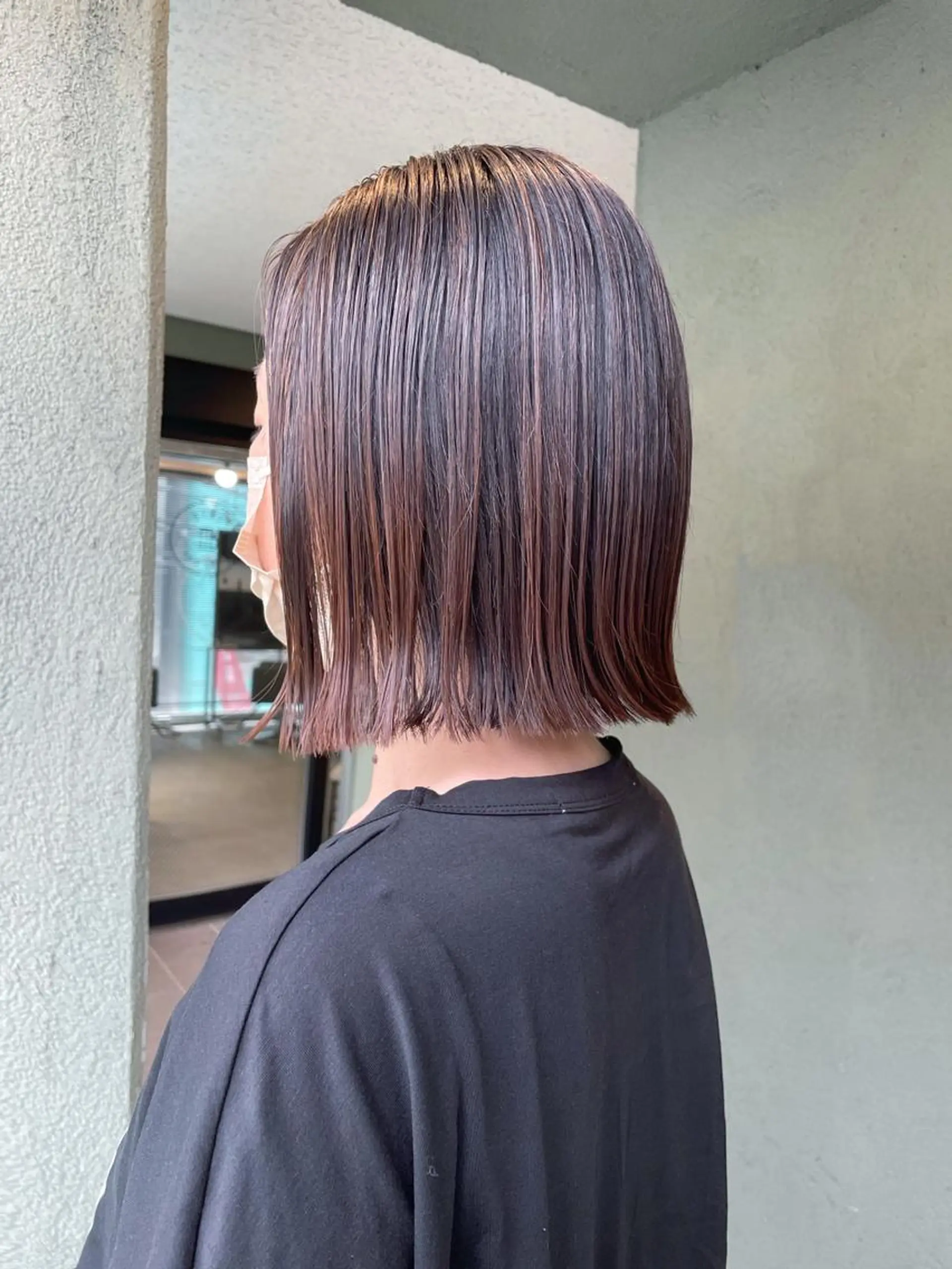 ミディアム カラー 切りっぱなしボブ ハイライトカラー ボブ ハイライト カット ヘアカラー HIROKI ” stylistのヘアスタイル