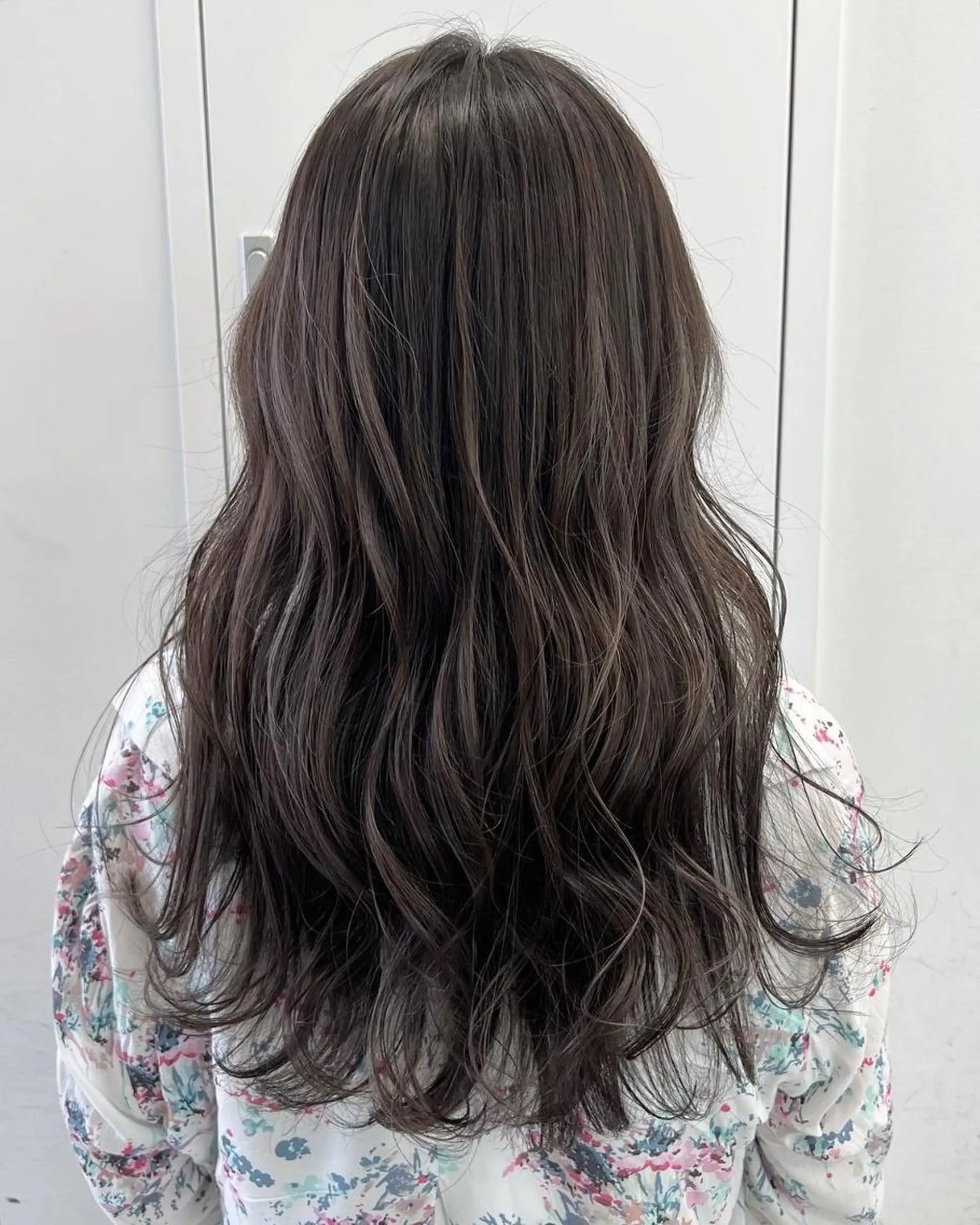 ロング ヘアカラー トリートメント 【公式】amble luxe池袋東口🩷のヘアスタイル