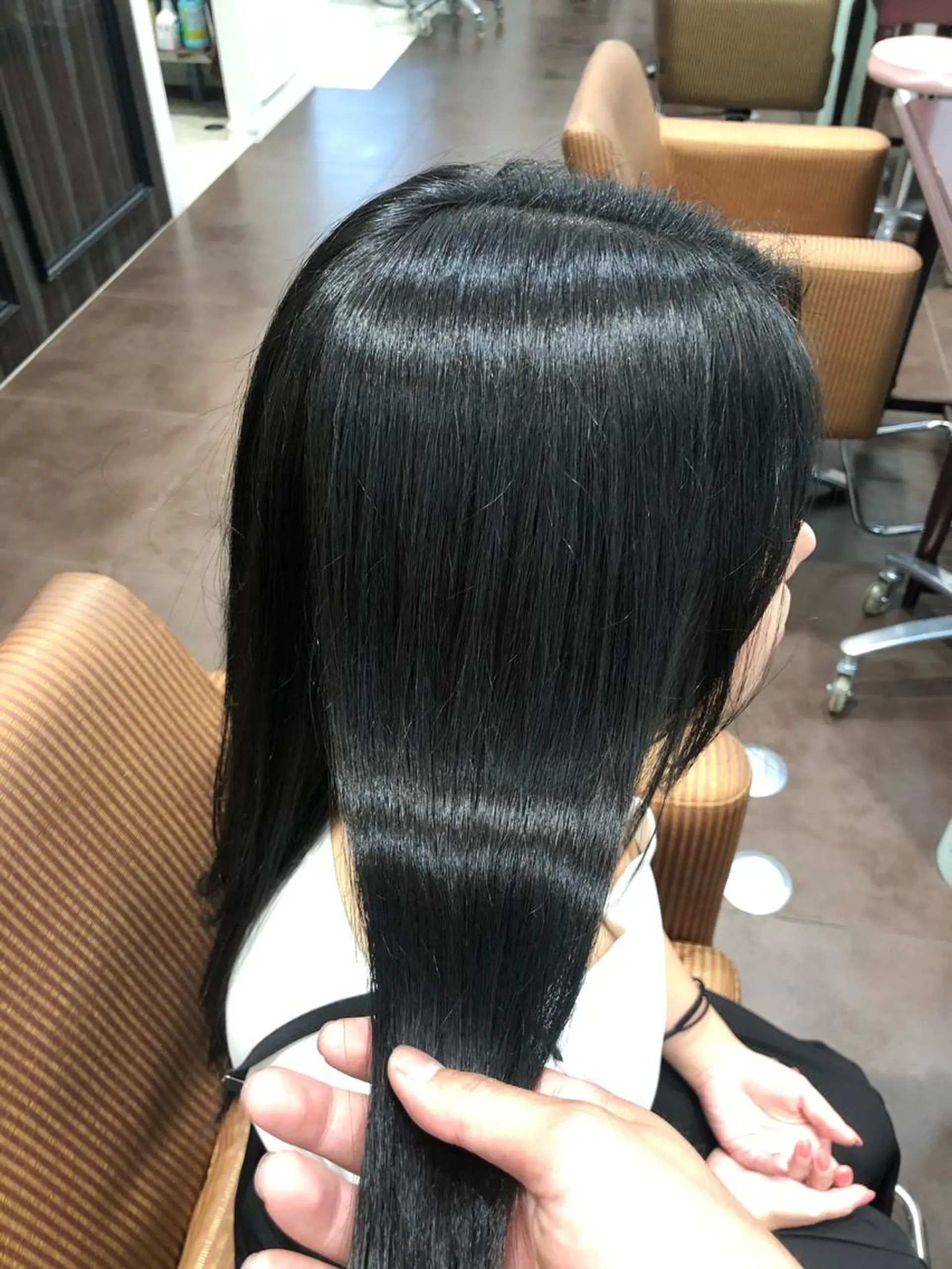 セミロング カラー ヘアアレンジ VIVIE【ヴィヴィ】所属・髪質改善/韓国風 レイヤー/田村祐樹のヘアスタイル