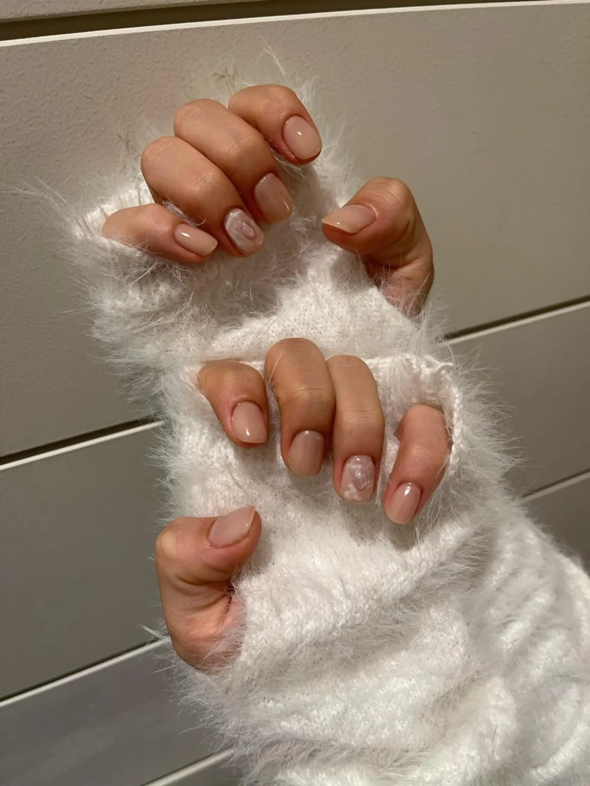 ネイル ニュアンスネイル ぷっくりネイル シンプルネイル ハンドネイル Momone ／渋谷／パラジェルのネイルデザイン