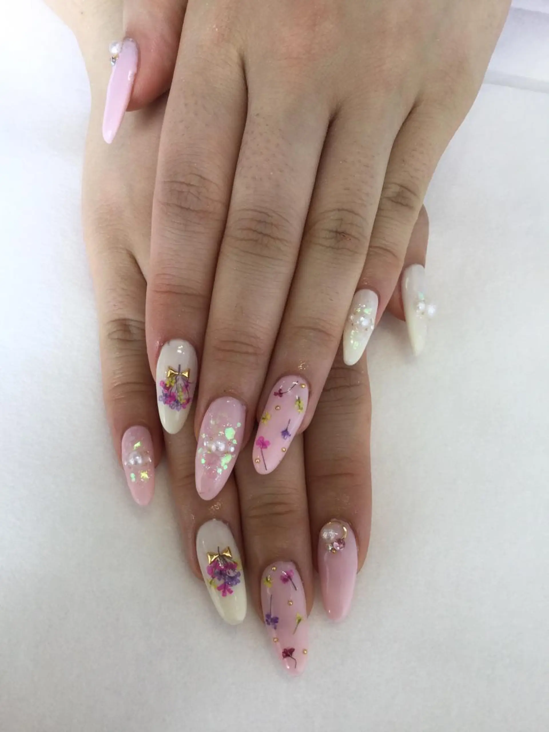 ネイル ハンドネイル 💎🐰 saki. m 🐰💎のネイルデザイン