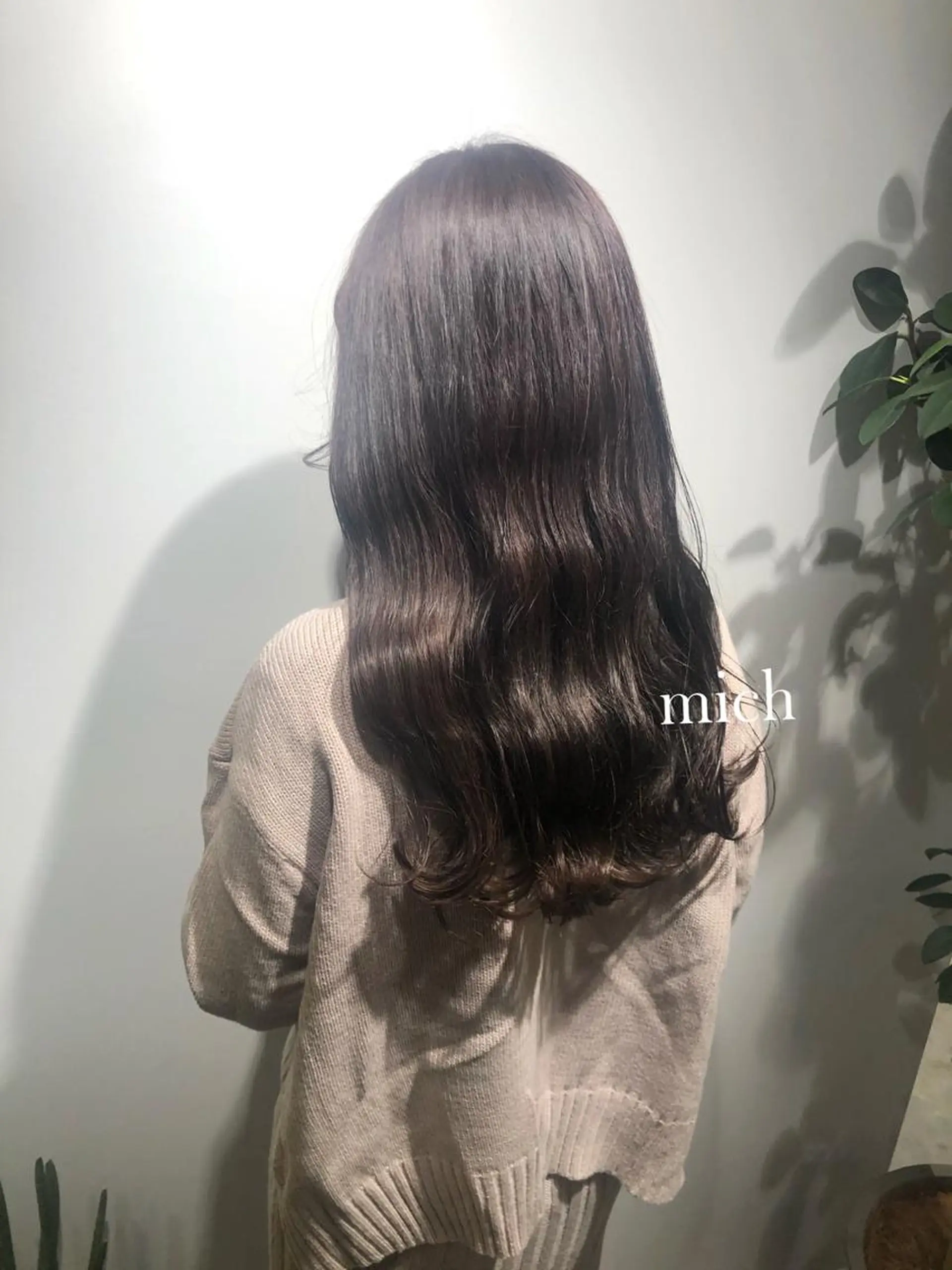 ミディアム 岸川 恭子のヘアスタイル