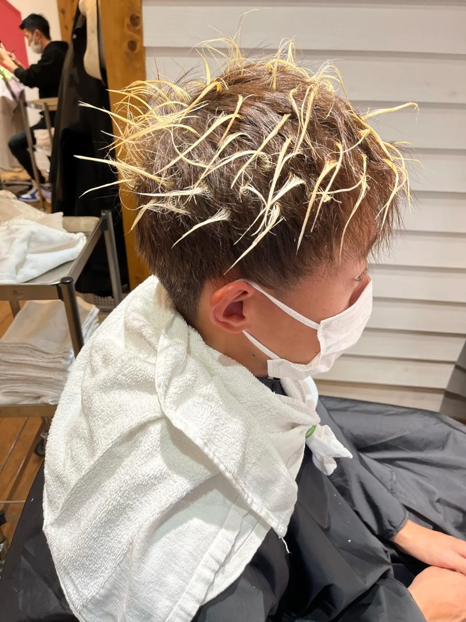 ショート カラー メンズ メンズメッシュ メッシュ カット ヘアカラー AVANCE.難波 店長 松元のヘアスタイル