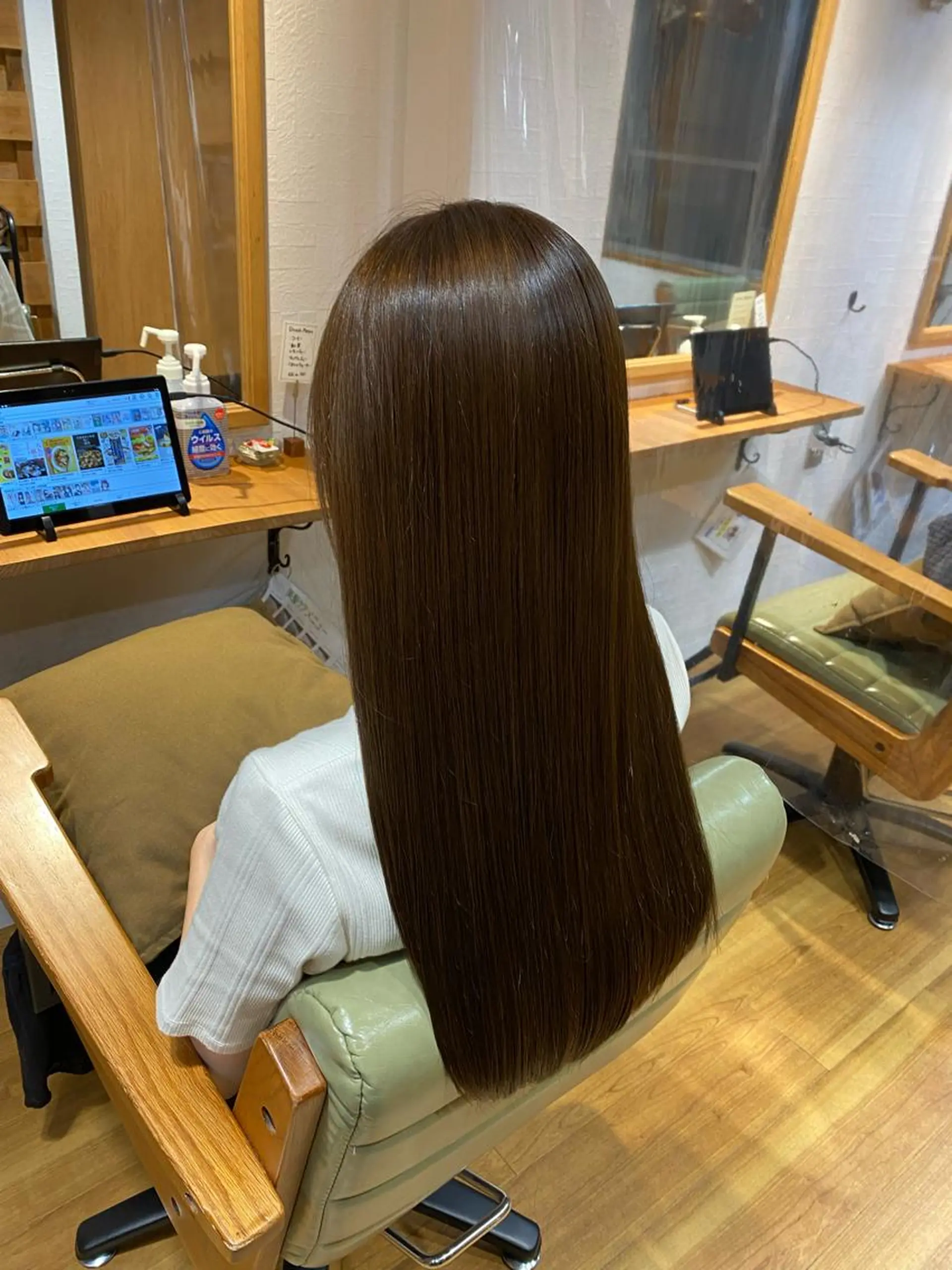 セミロング Tummy's所属・Tummy's 岸本 圭吾のヘアスタイル