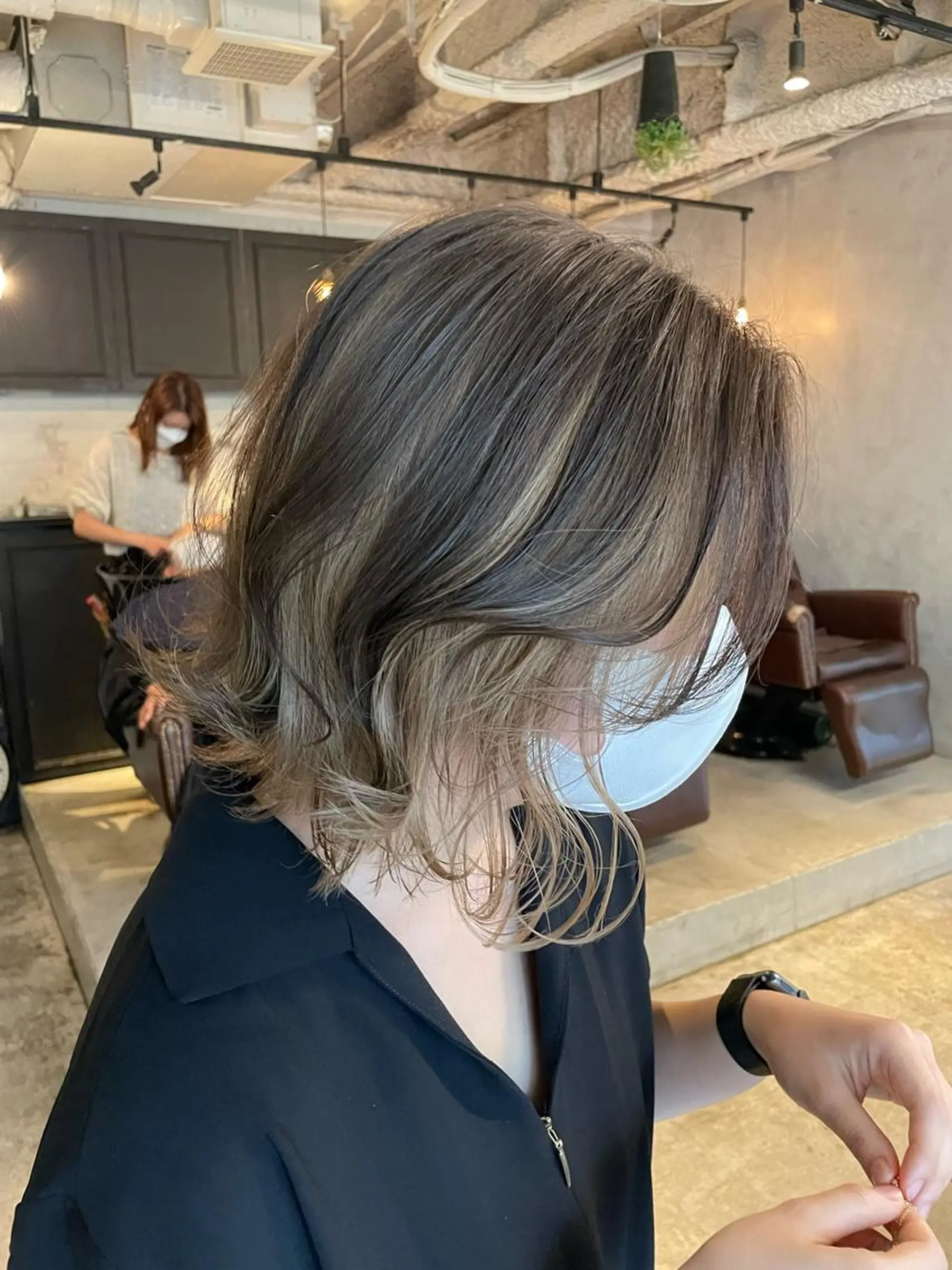 ミディアム 顔まわりレイヤー 韓国風ヘア レイヤーカット ローレイヤー 縮毛矯正 ヘアカラー トリートメント Masena所属・【必ず似合わせます】 川口航平のヘアスタイル