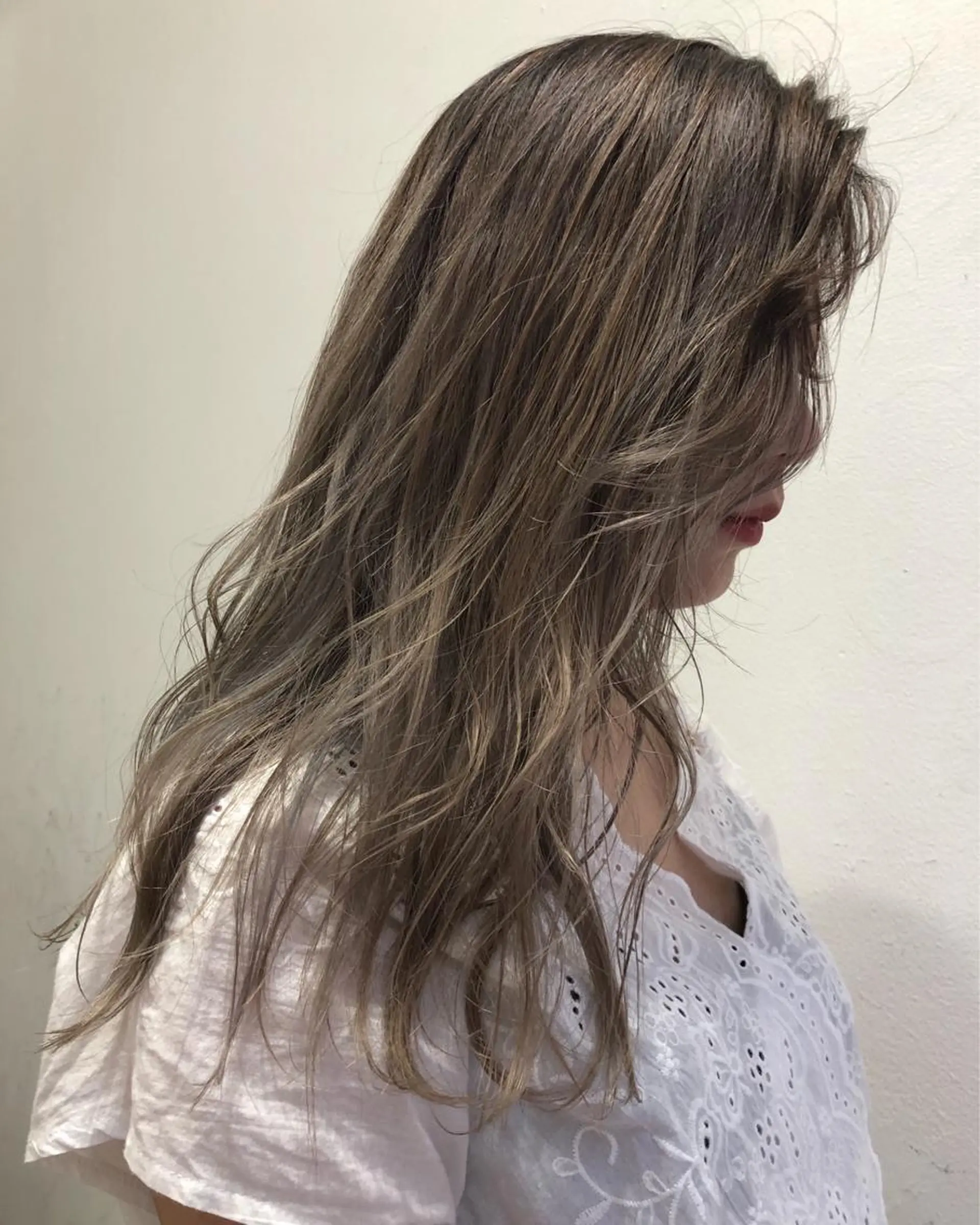 ロング カラー バレイヤージュ レイヤーカット ヘアカラー トリートメント Tao所属・藤川 大智のヘアスタイル