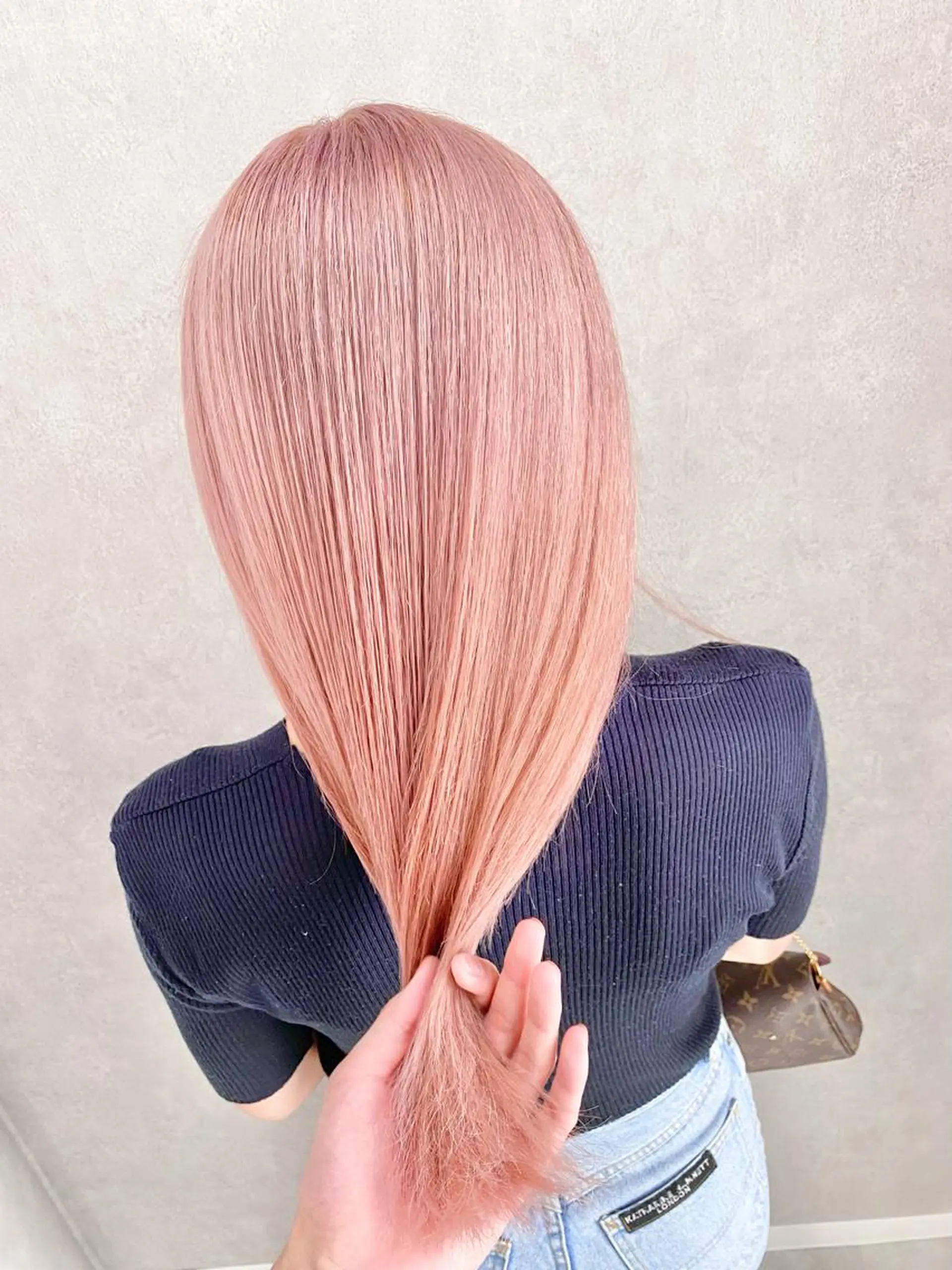 カラー ピンクカラー i'll 髪質改善 淀屋橋 大阪【イル】所属・エクステ/ブリーチ tasukuのヘアスタイル