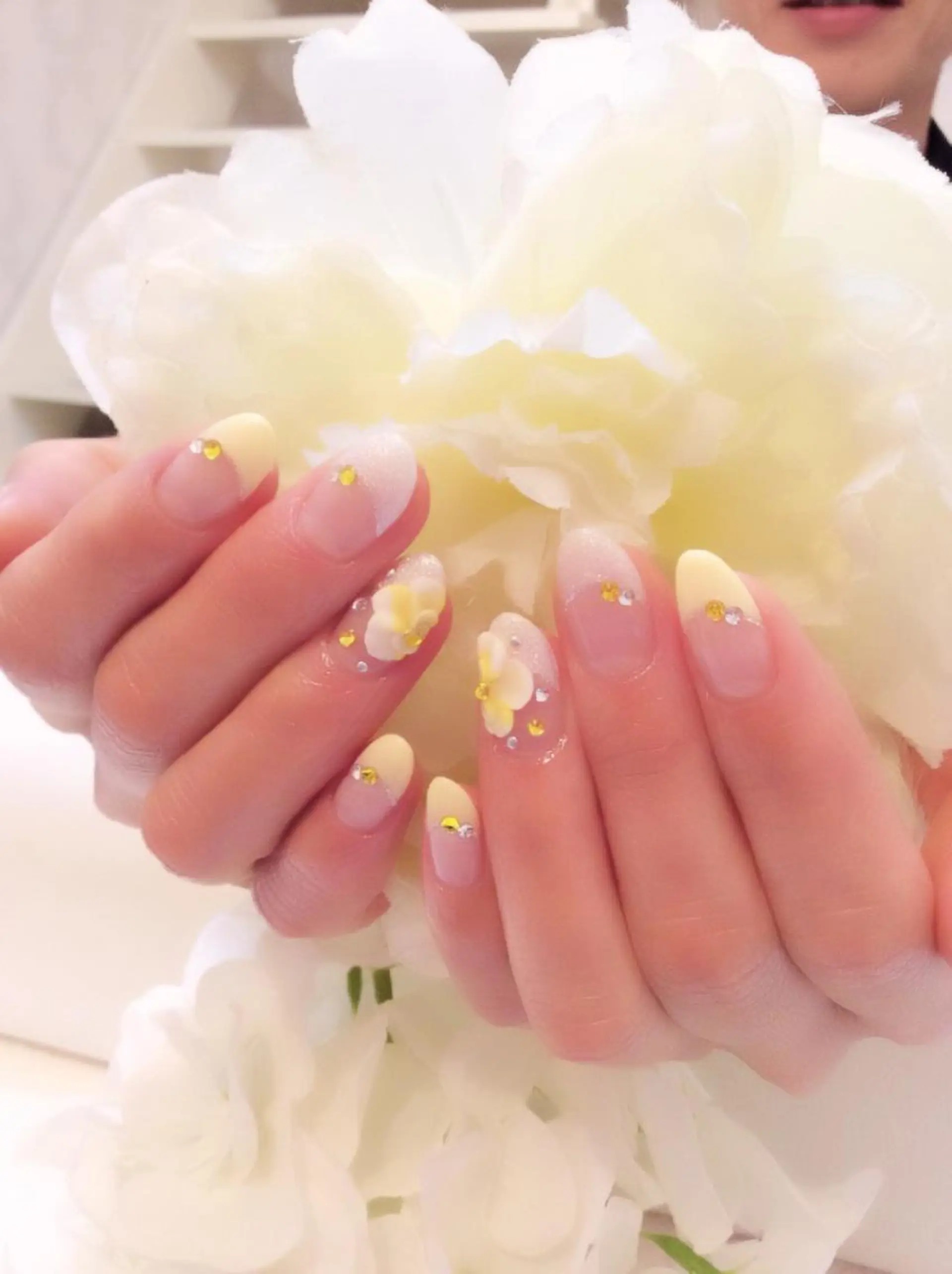 ミディアム TAKAMATSU RINAのネイルデザイン