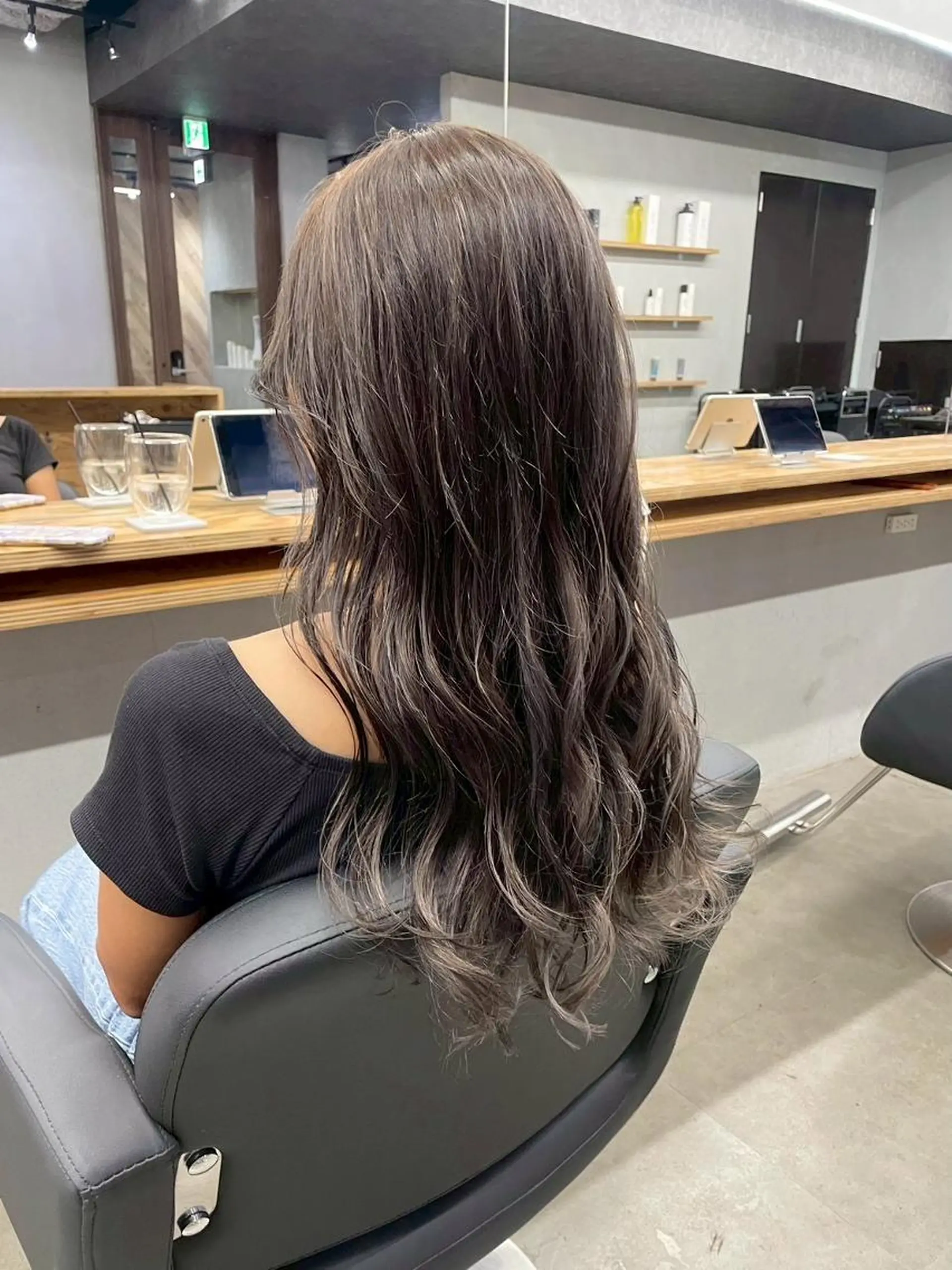 ロング カット ヘアカラー トリートメント N 【エヌ】のヘアスタイル