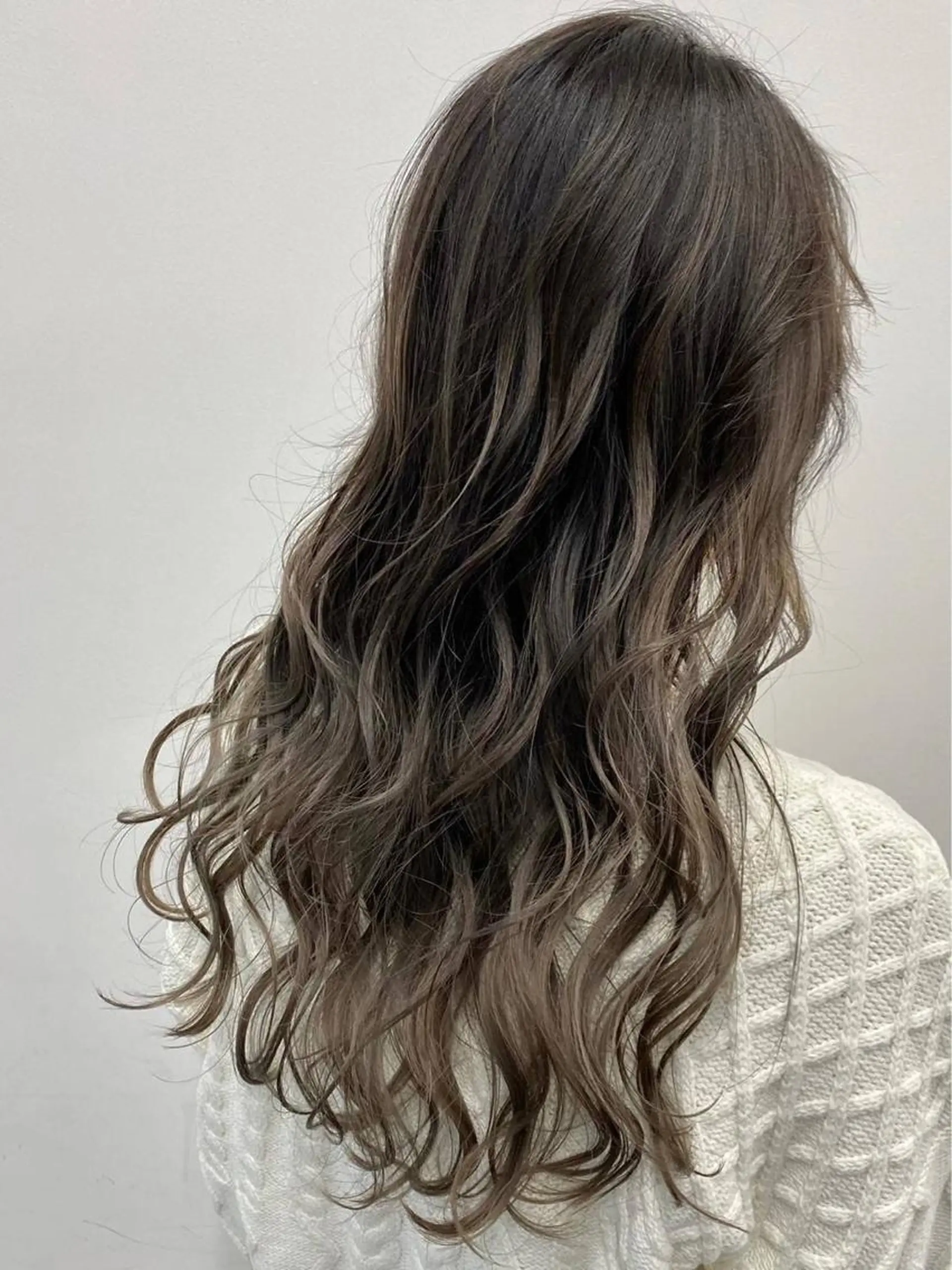 ロング ✨美髪透明感ソムリエ ✨💎KAZU💎のヘアスタイル