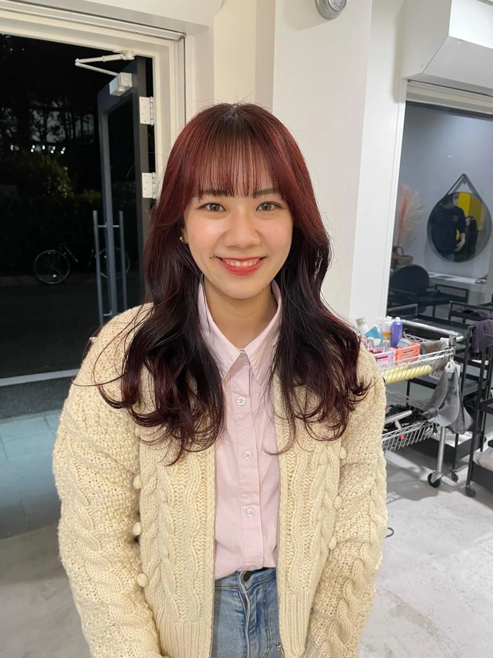 セミロング カラー Koto🌿 ブリーチなしカラーのヘアスタイル