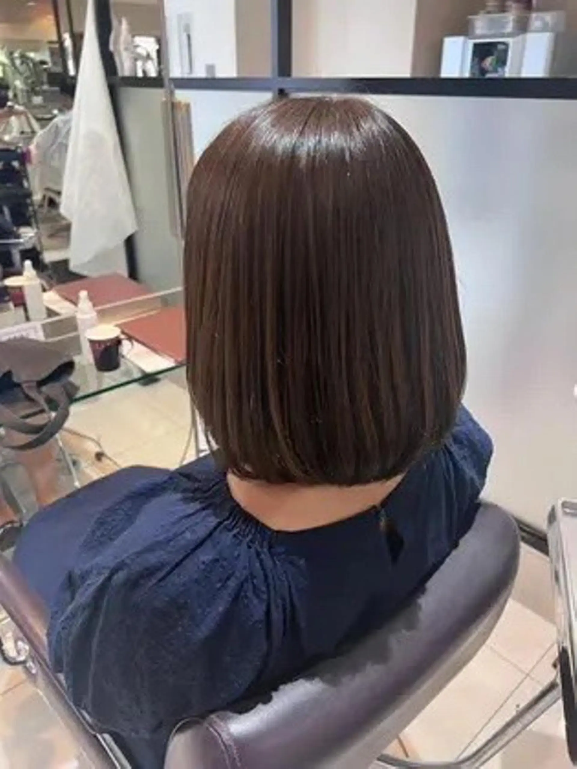 ミディアム カラー 小嶺 歩夏のヘアスタイル