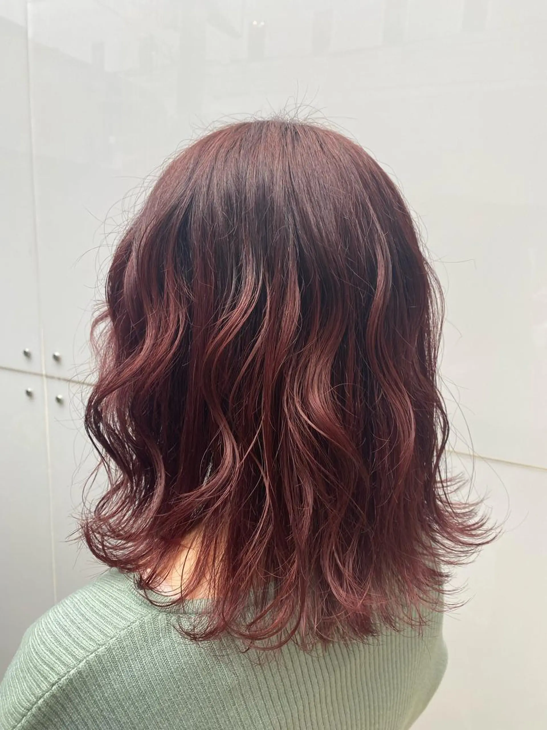 セミロング カラー h Blanche 丸山 稚葉のヘアスタイル