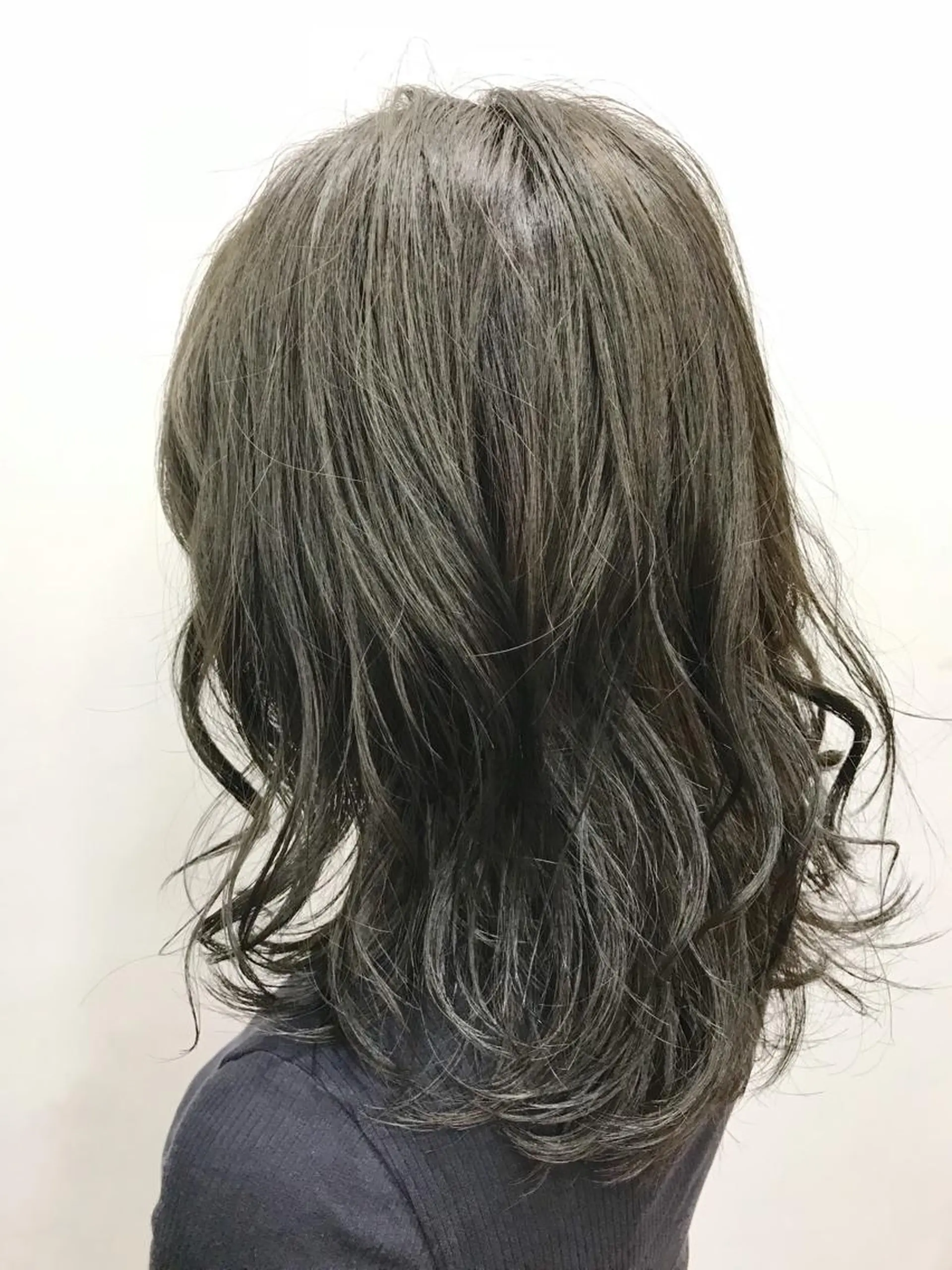 セミロング カラー 池田 雄太 ✨美髪縮毛矯正✨のヘアスタイル