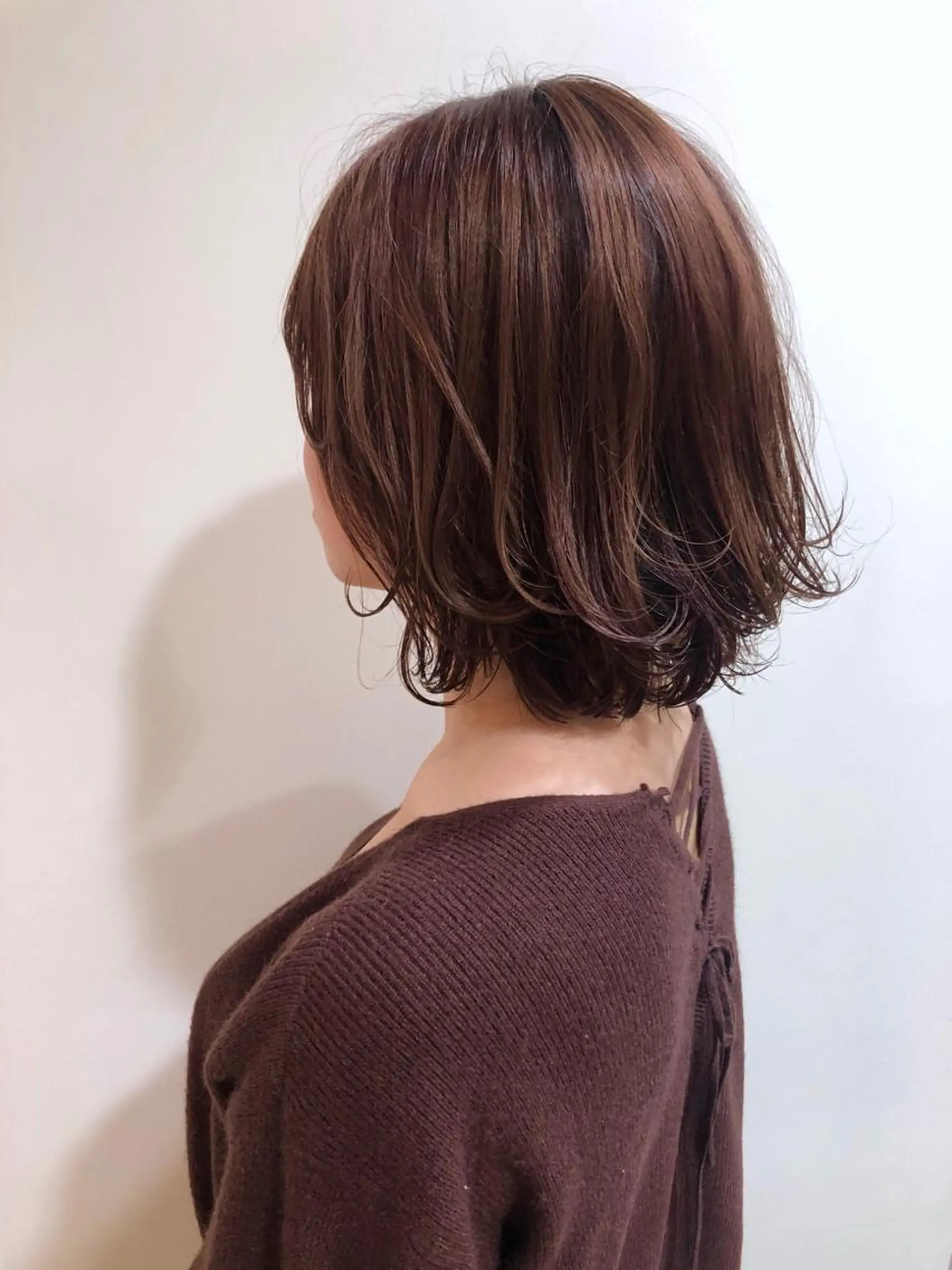 ミディアム カラー MIOベージュカラー 柔らかいカラーのヘアスタイル