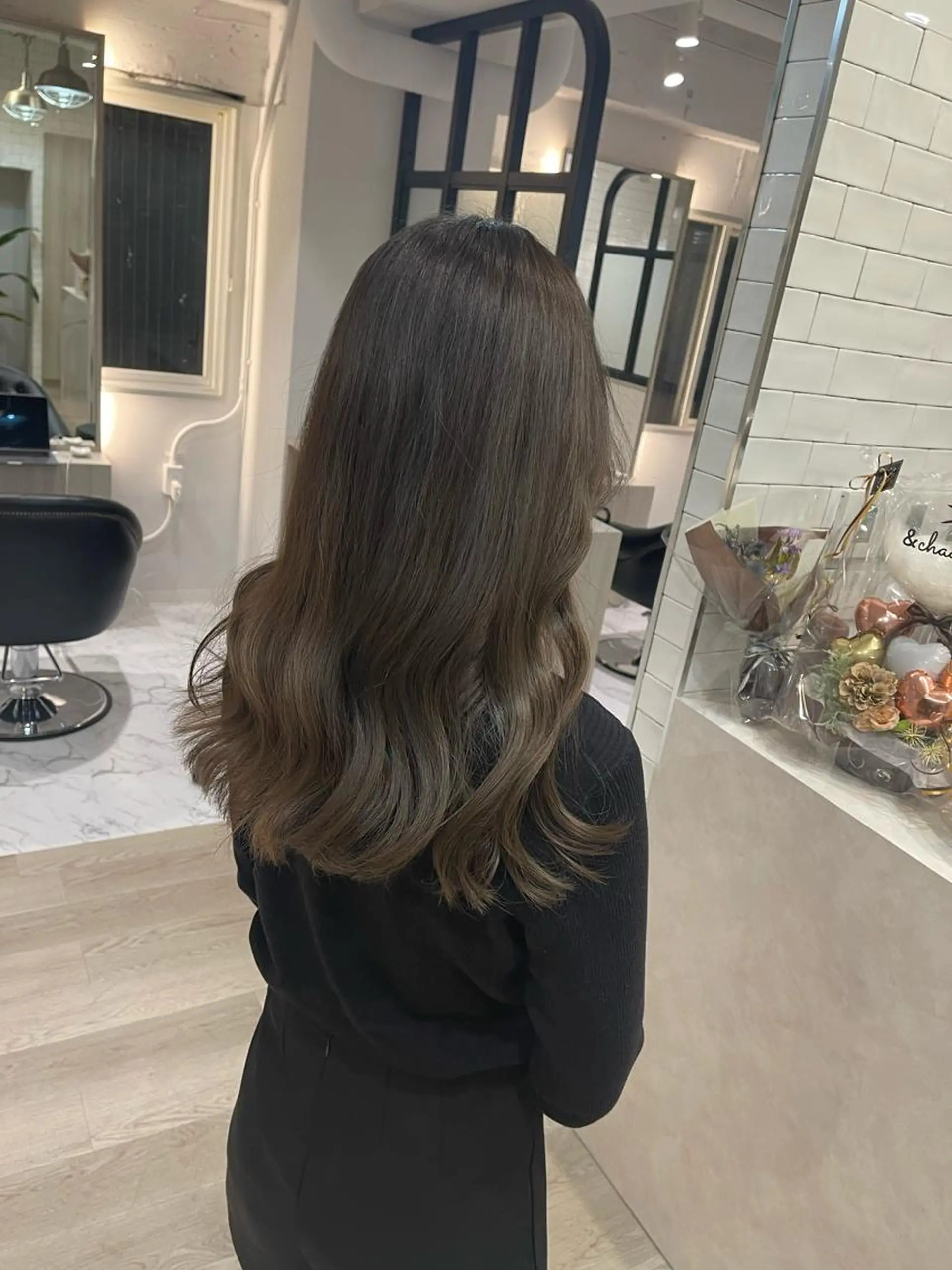 ロング カラー カット ヘアカラー トリートメント &chaLme   心斎橋所属・emi/髪質改善/ 韓国風/艶カラーのヘアスタイル