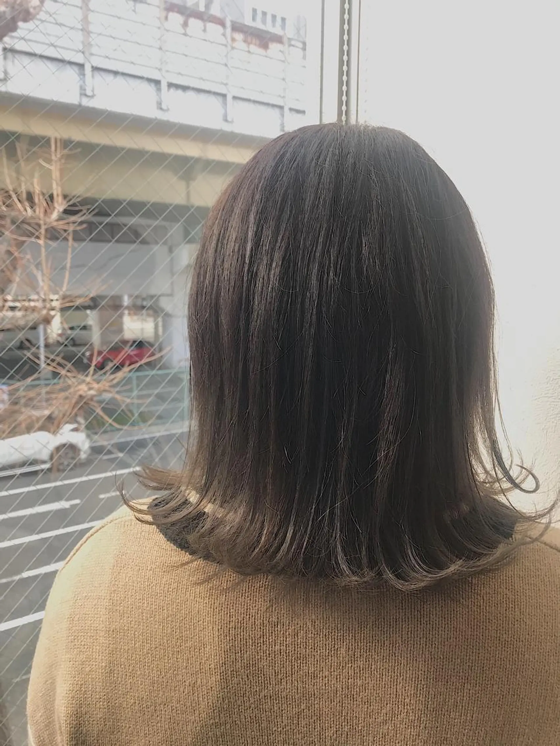 ミディアム カラー ボブ 外ハネヘア カット ヘアカラー 柴田 祐輔のヘアスタイル