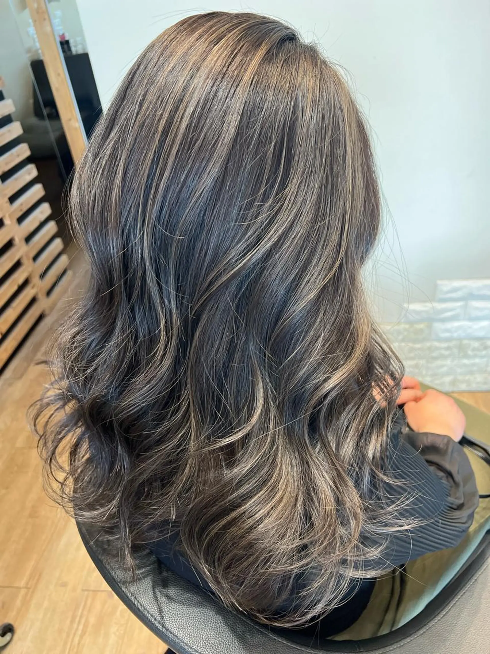 カラー ヘアカラー トリートメント 早川 真幸のヘアスタイル