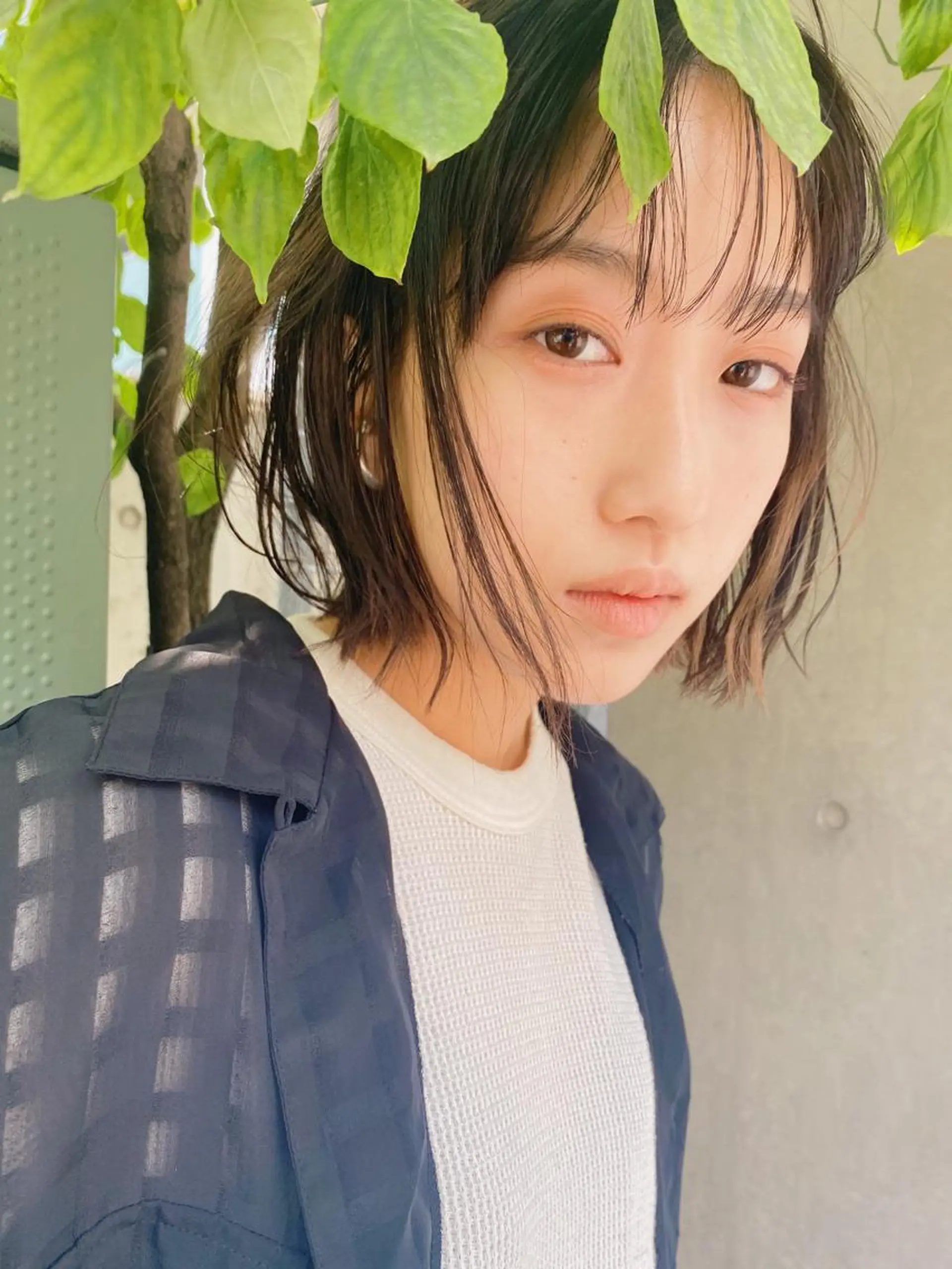 ミディアム カラー IVORY.所属・🟩くすみブラウン/ ショート/ボブ/大司のヘアスタイル