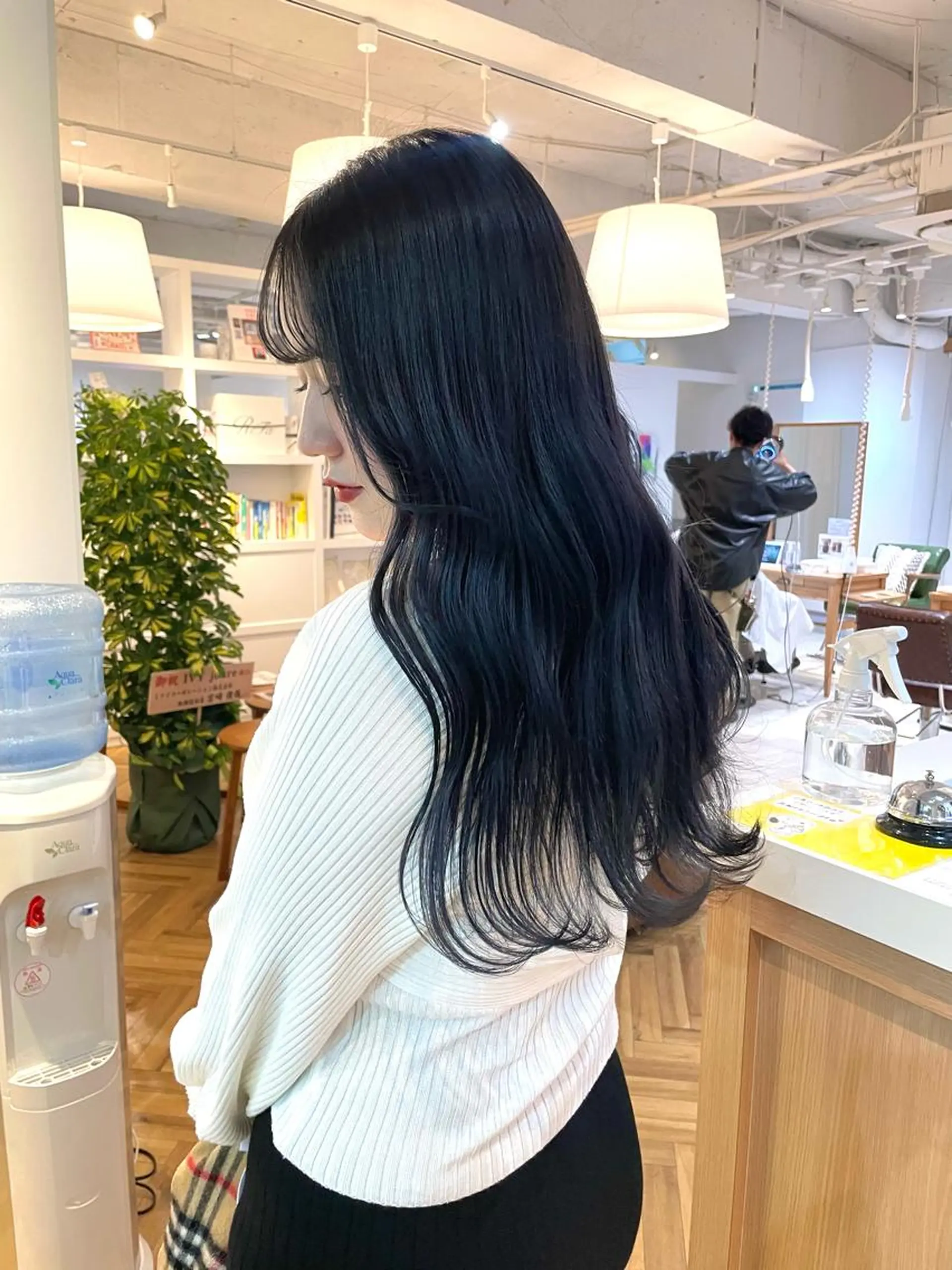 ロング カラー ブリーチ 透明感カラー salowin梅田茶屋町north所属・くがれいじ 梅田/ショート/ボブのヘアスタイル