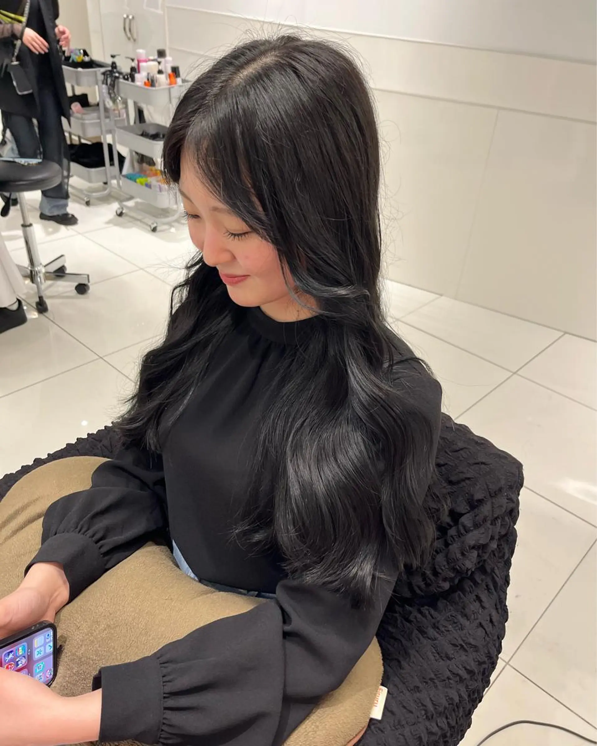 ロング りおな/エクステ /ミルクティーカラーのヘアスタイル