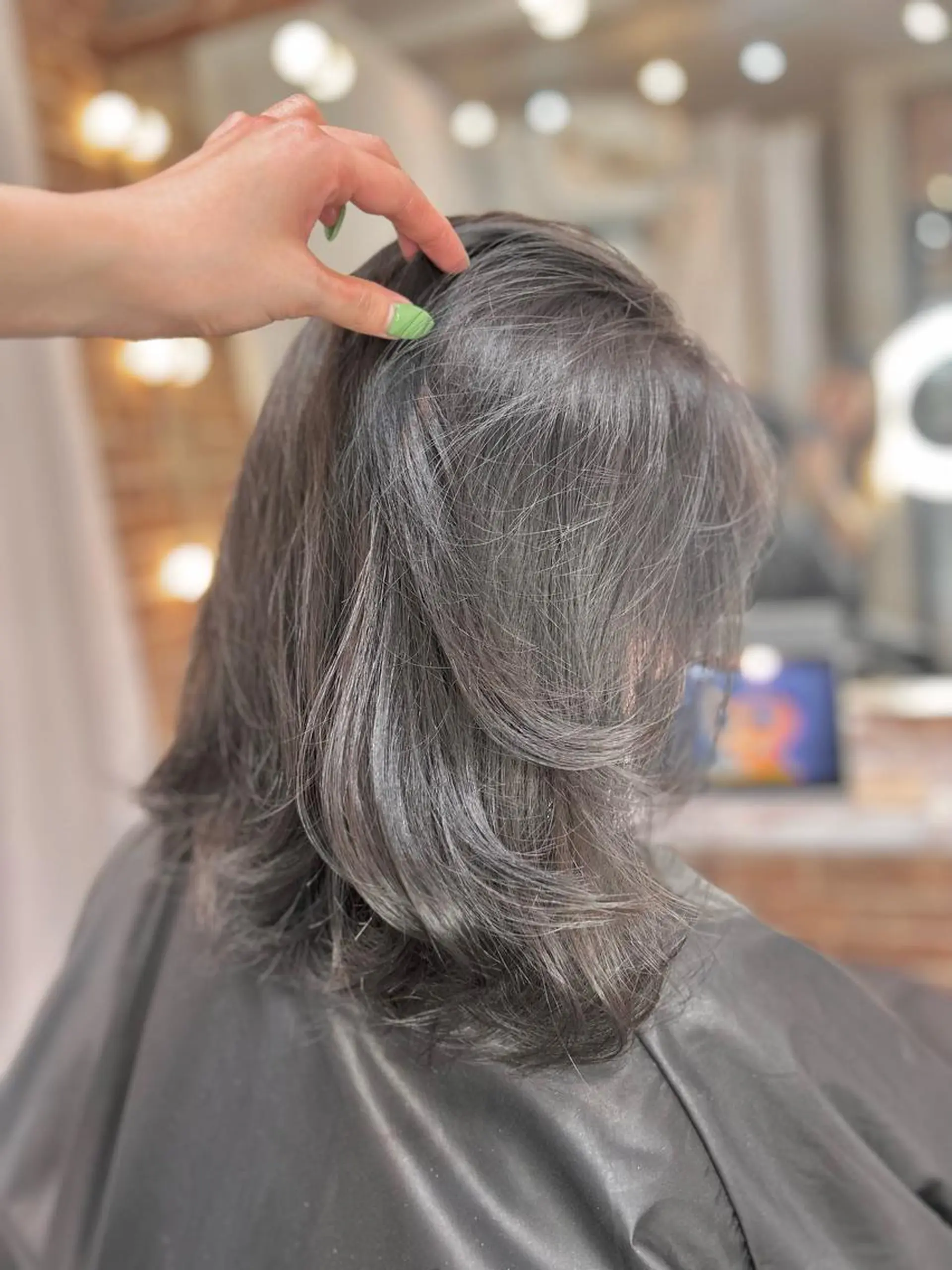 ミディアム カラー カット ヘアカラー トリートメント share salon JAM 吉祥寺所属・レイヤー/ブリーチ HIKARU ♡のヘアスタイル