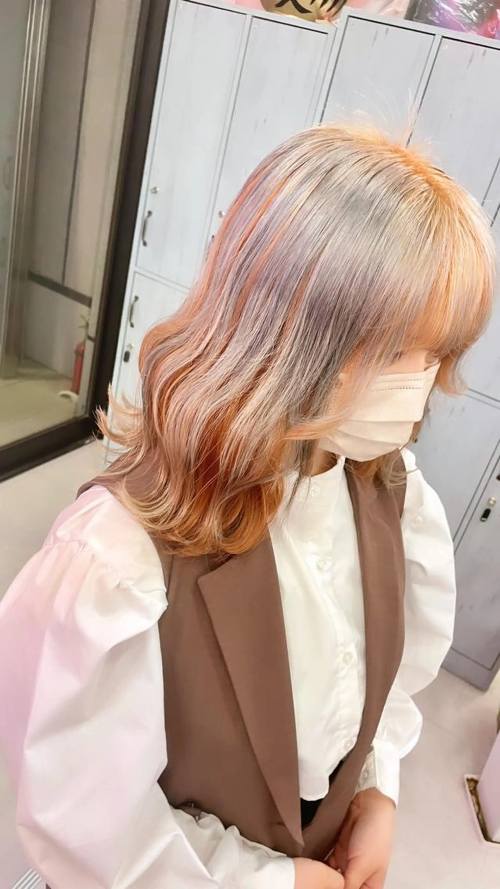 セミロング カラー アッシュ アッシュグレー アッシュグレージュ バレイヤージュ ミストバング ヘアカラー トリートメント ブリーチ人気No.1 MANATO🎨🌈のヘアスタイル