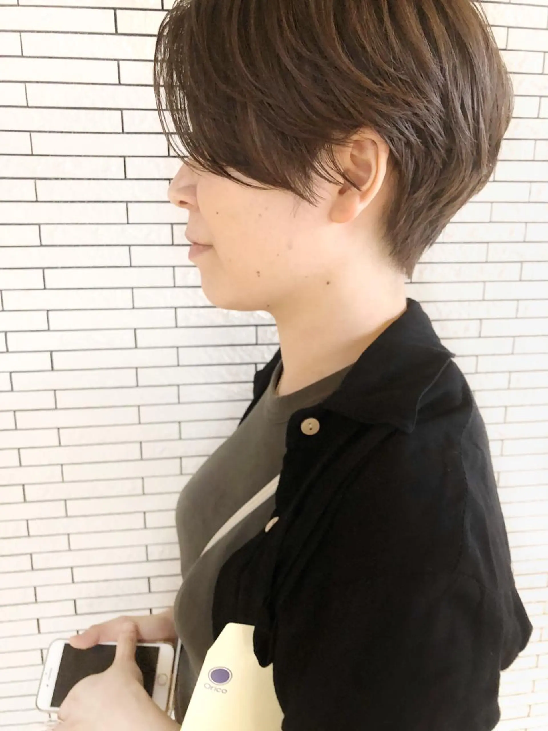 ショート カラー マエダ リョウのヘアスタイル