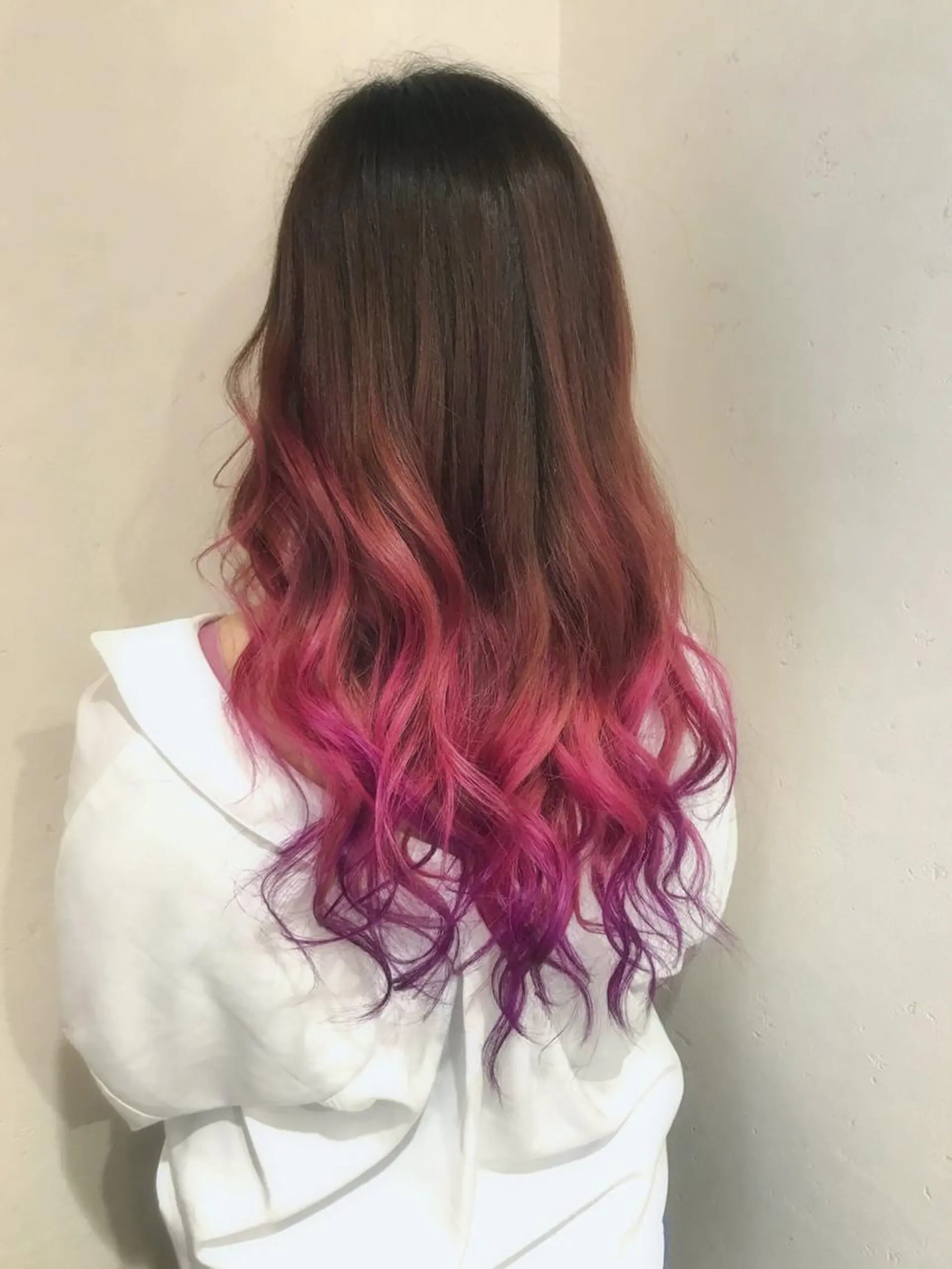 ロング カラー パーマ ヘアアレンジ グラデーションカラー ピンクカラー バイオレットカラー filo byFeria渋谷所属・縮毛矯正/美髪 髪質改善/石田幸輔のヘアスタイル