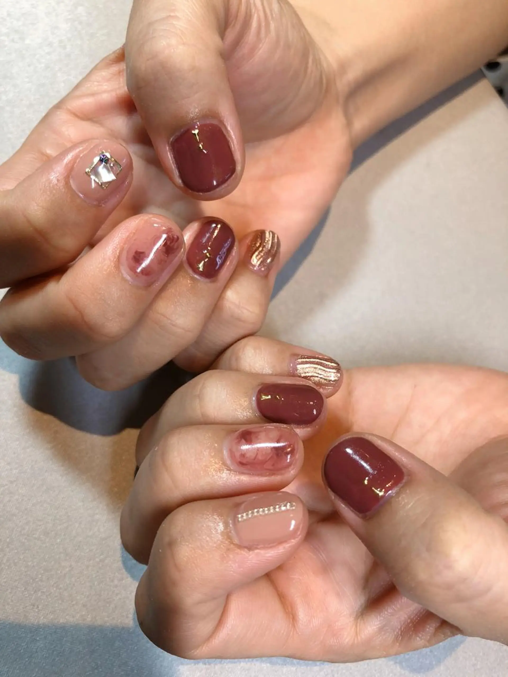 ネイル iiloo aromaworksのネイルデザイン