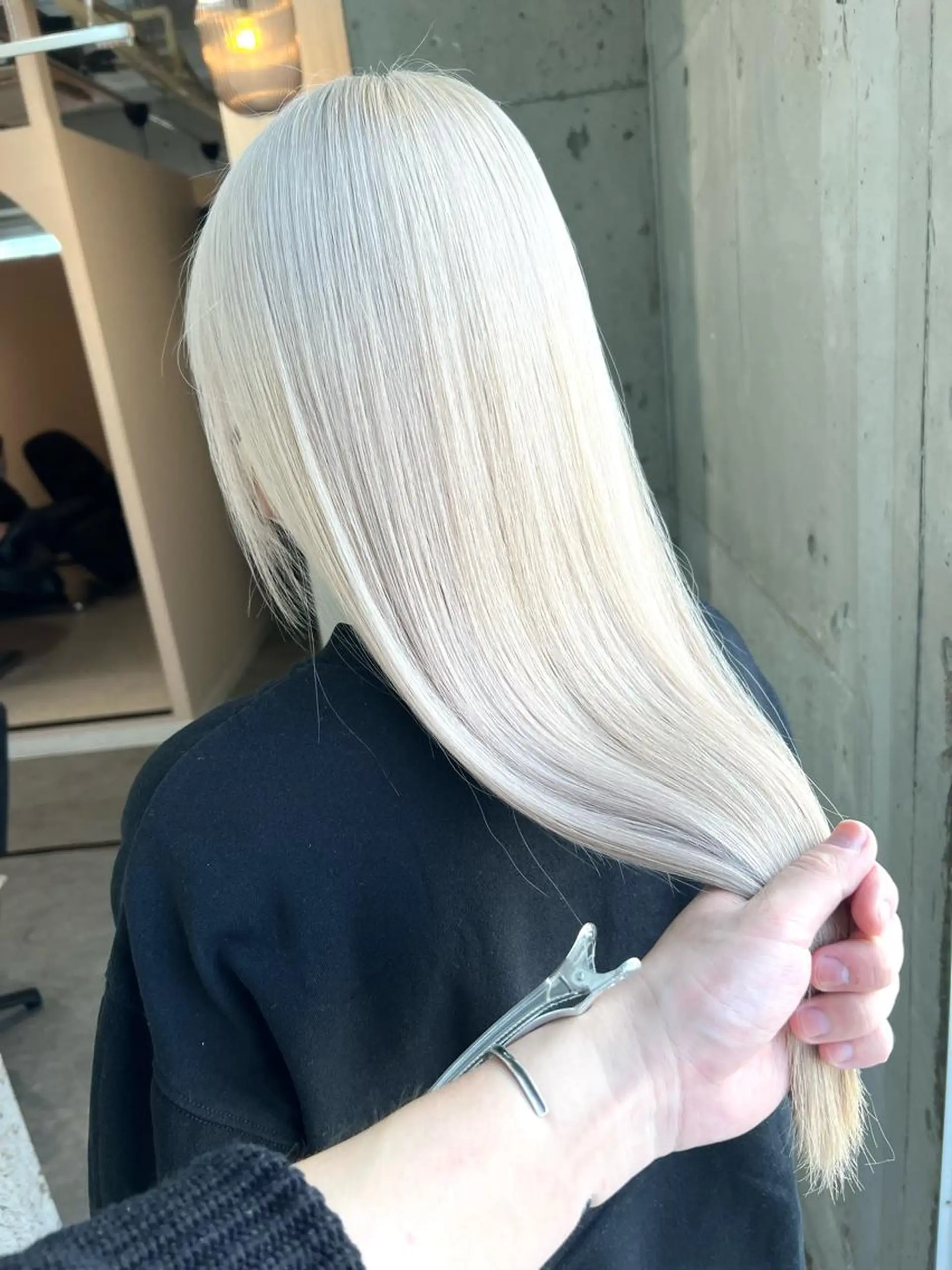 ロング カラー ヘアアレンジ ブリーチ ケアブリーチ ダブルカラー ハイライトカラー ハイトーンカラー ヘアカラー トリートメント lani ブリーチ /ダブルカラーのヘアスタイル