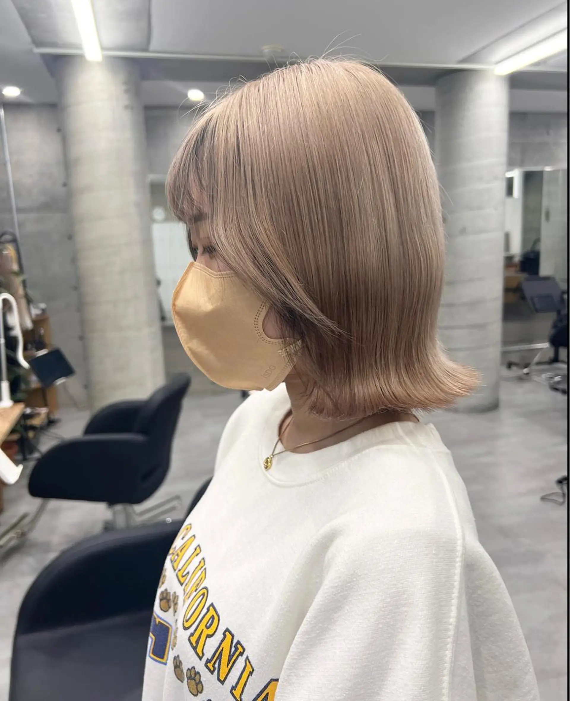 ショート welring hair salon所属・azusa/心斎橋/ ハイトーンカラーのヘアスタイル