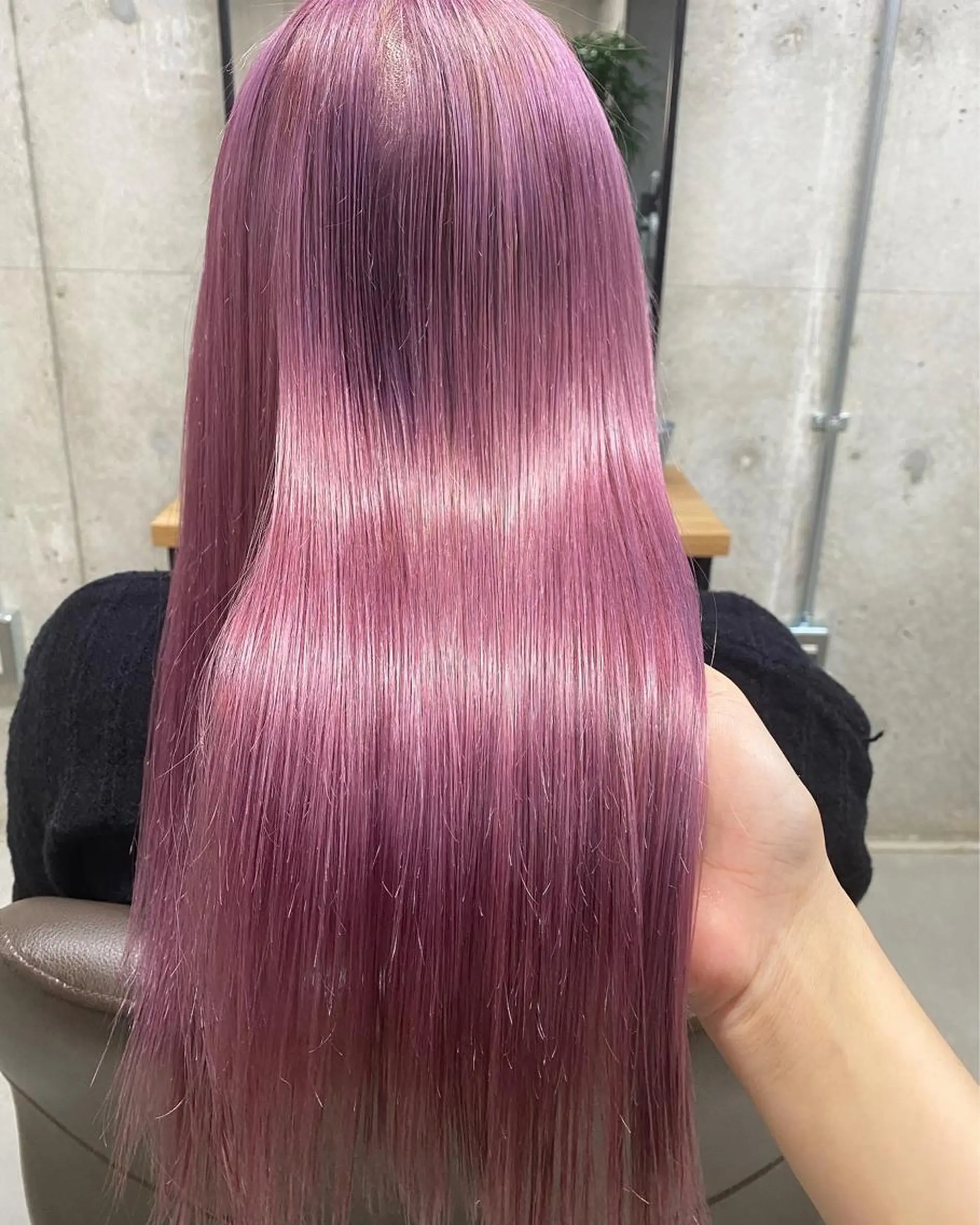 セミロング カラー GiseL アンリのヘアスタイル