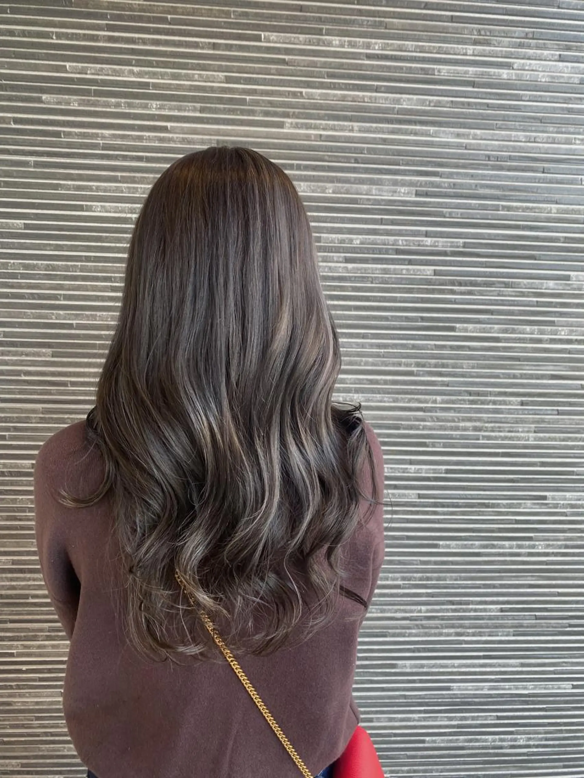 ロング カラー 透明感カラー 天羅のヘアスタイル