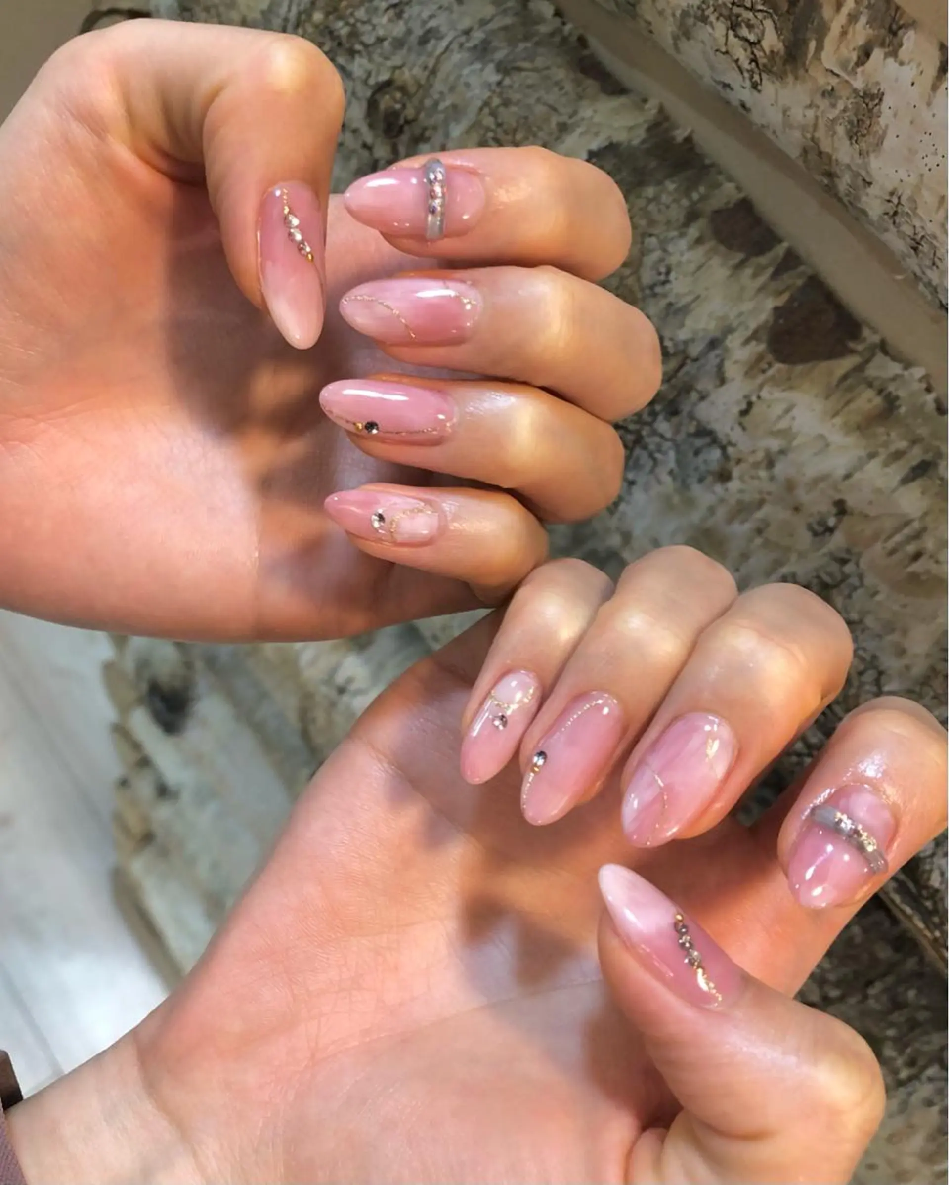 ネイル ピンク いちじゅう あおいのネイルデザイン