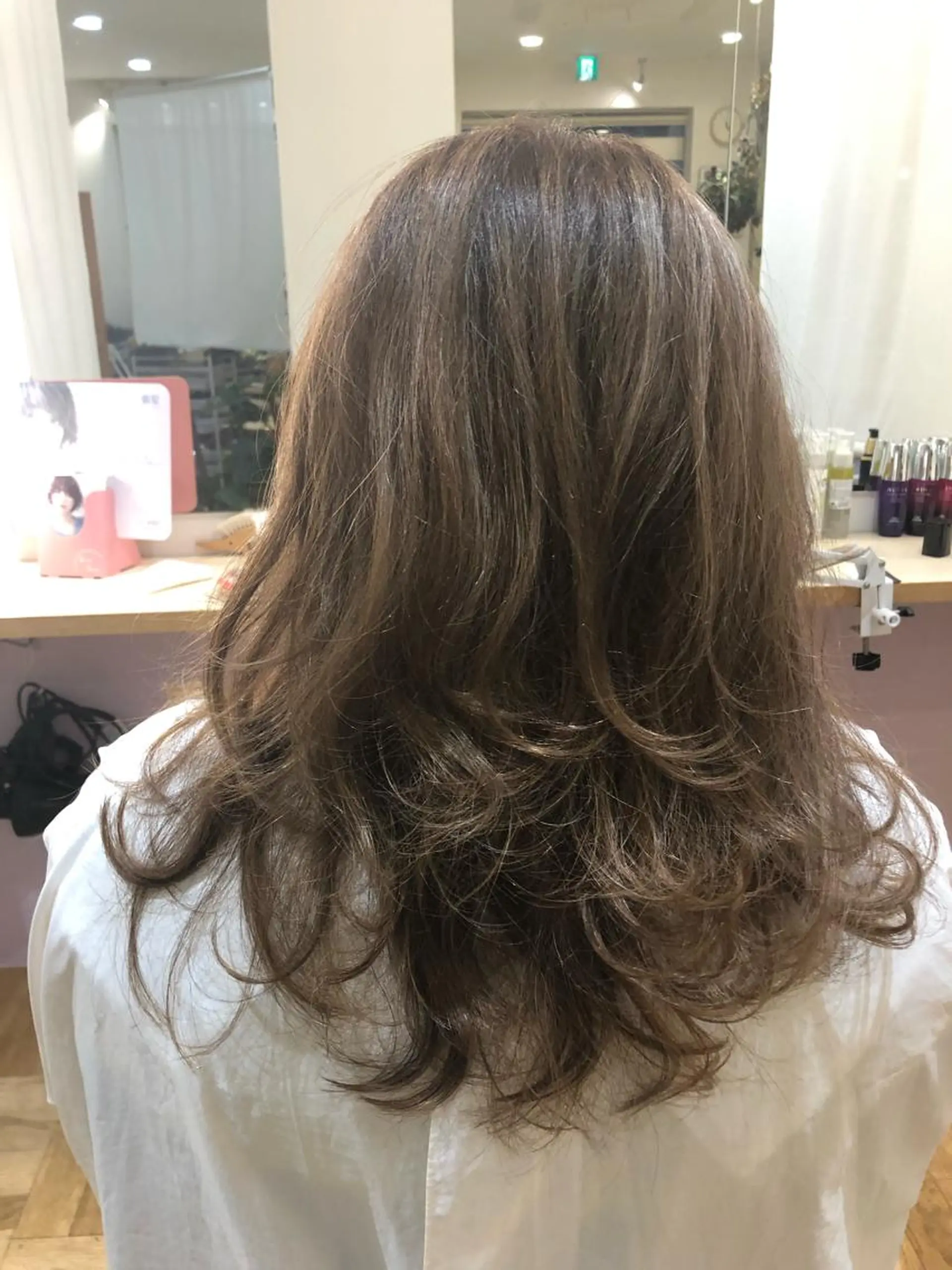 カラー later登戸所属・中島 芽生のヘアスタイル