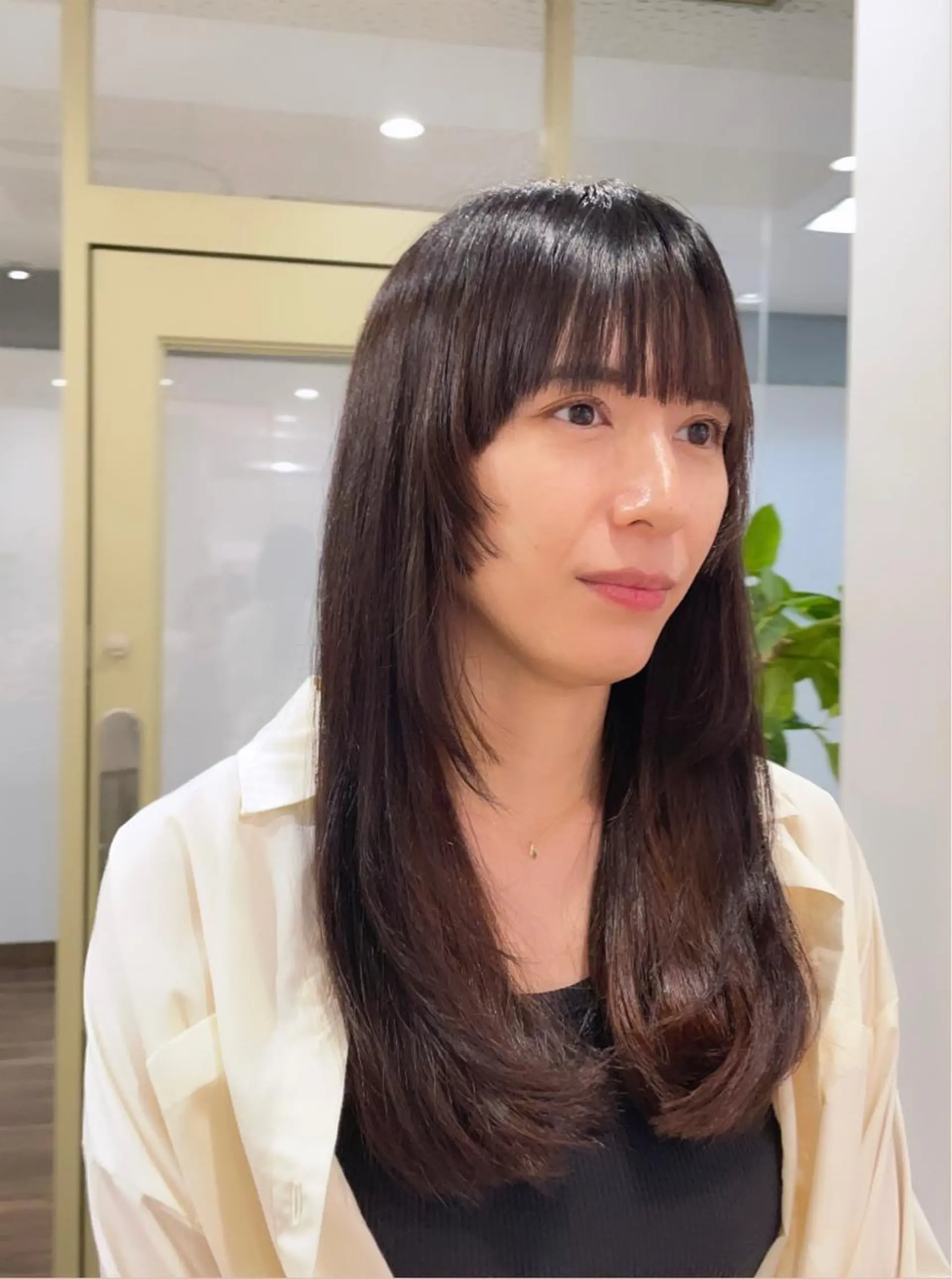 ロング カットパーマモデル 山中 遥のヘアスタイル