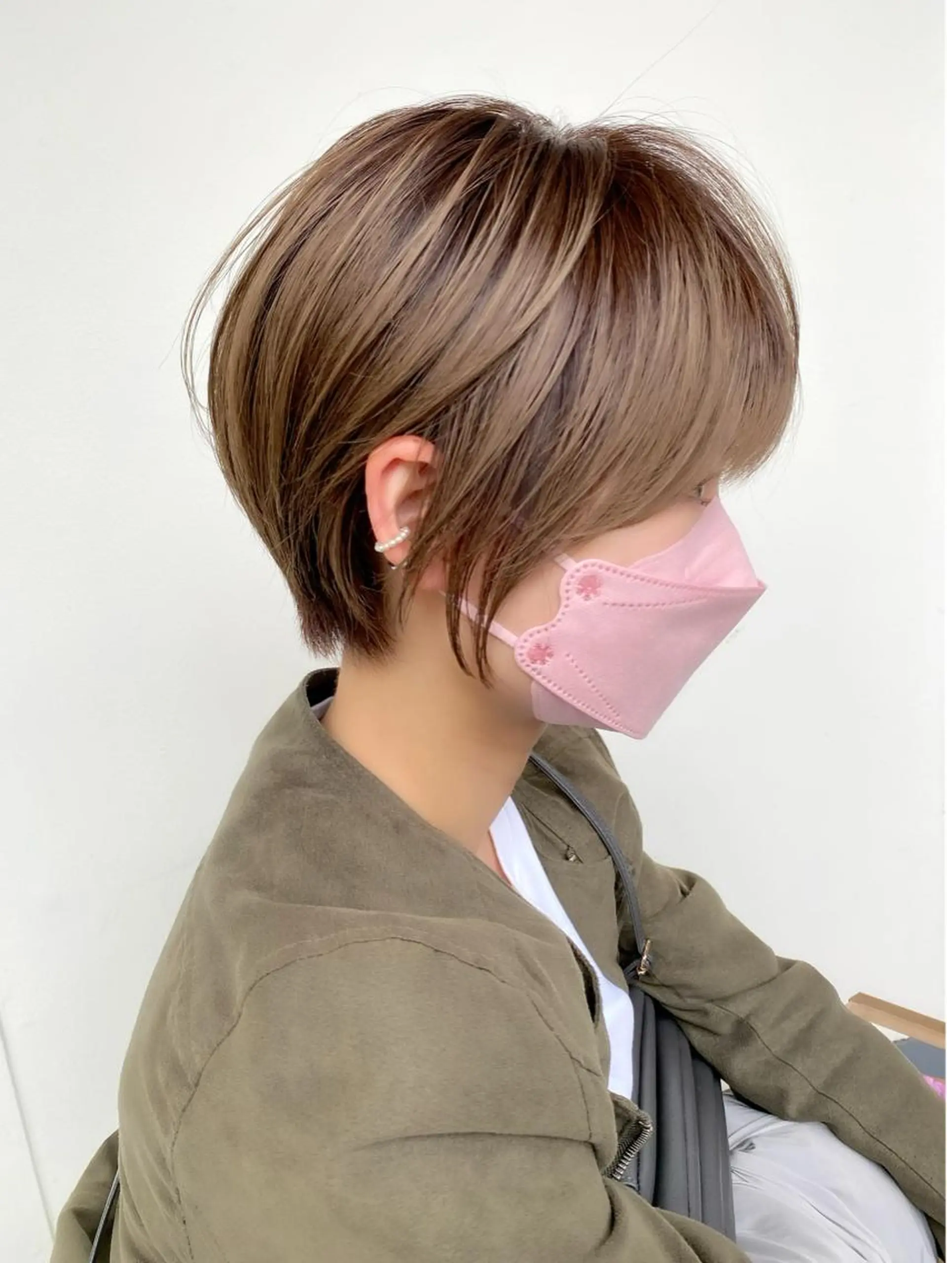 ショート カラー ブリーチ ケアブリーチ ダブルカラー ハイライトカラー イルミナカラー lab.by ioe中崎店所属・中北篤志 ショートボブのヘアスタイル