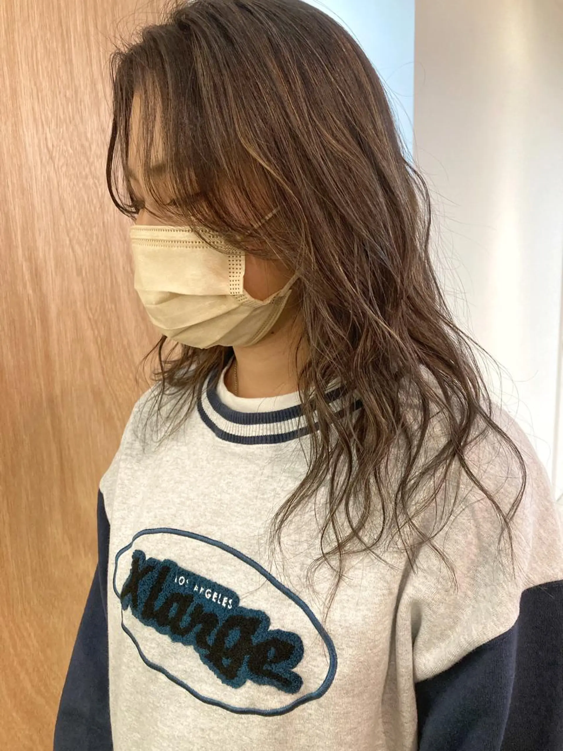 セミロング ハイライト ヘアカラー カラーリスト菅野 竜矢🌈のヘアスタイル