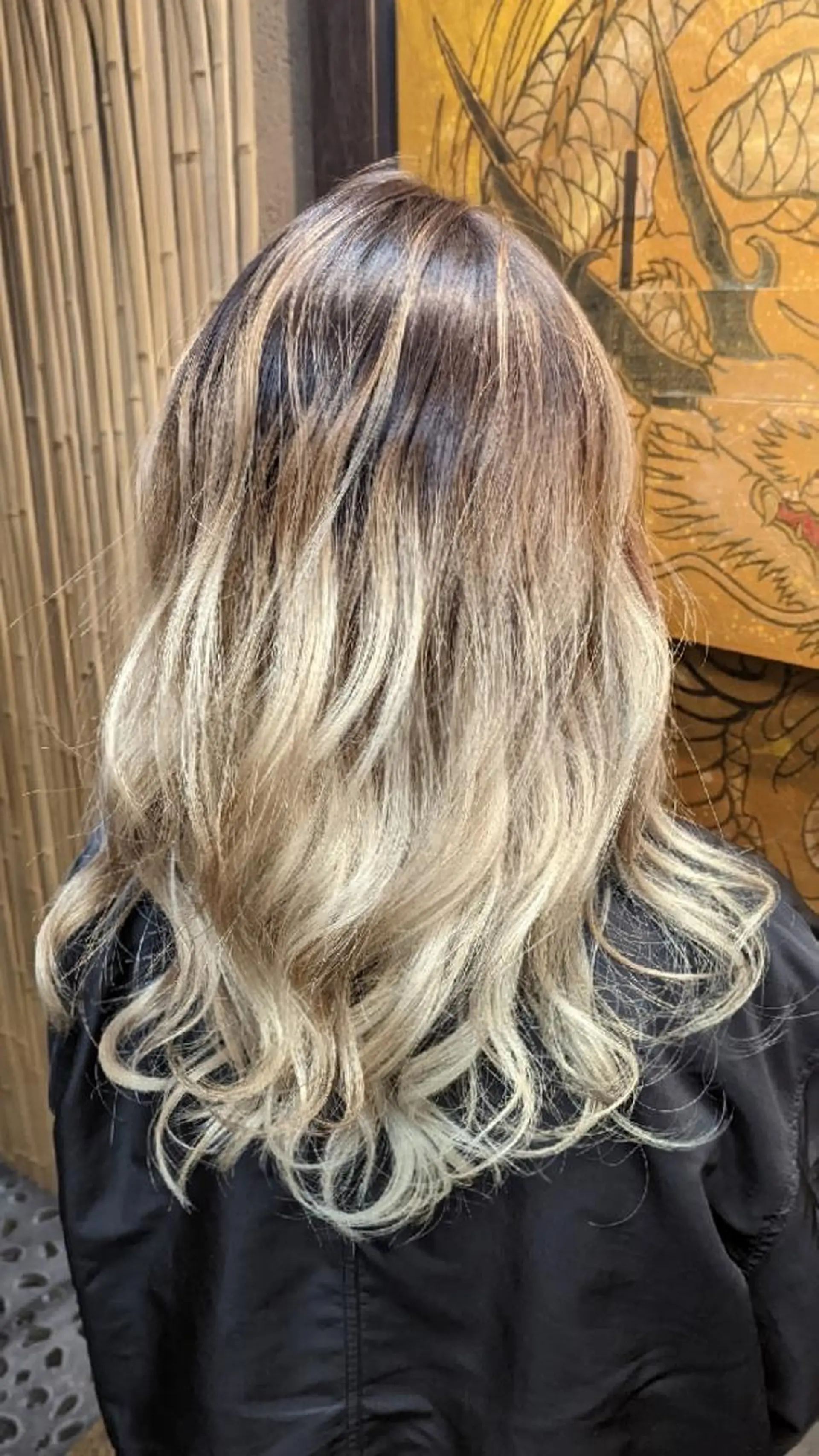 ロング カラー fuwat所属・秋葉原でカラーする なら🐉ちぇーたんのヘアスタイル