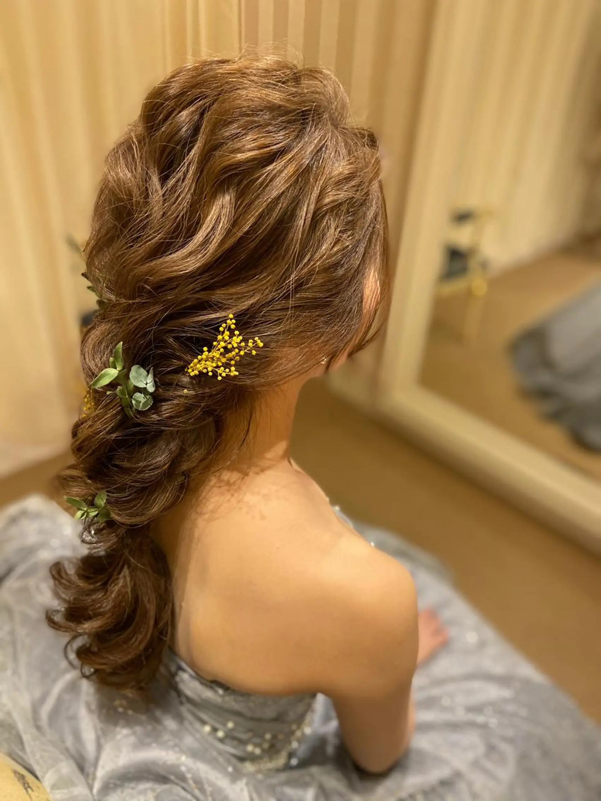 ロング ヘアアレンジ ヘアアンドメイクムタ 新居のヘアスタイル