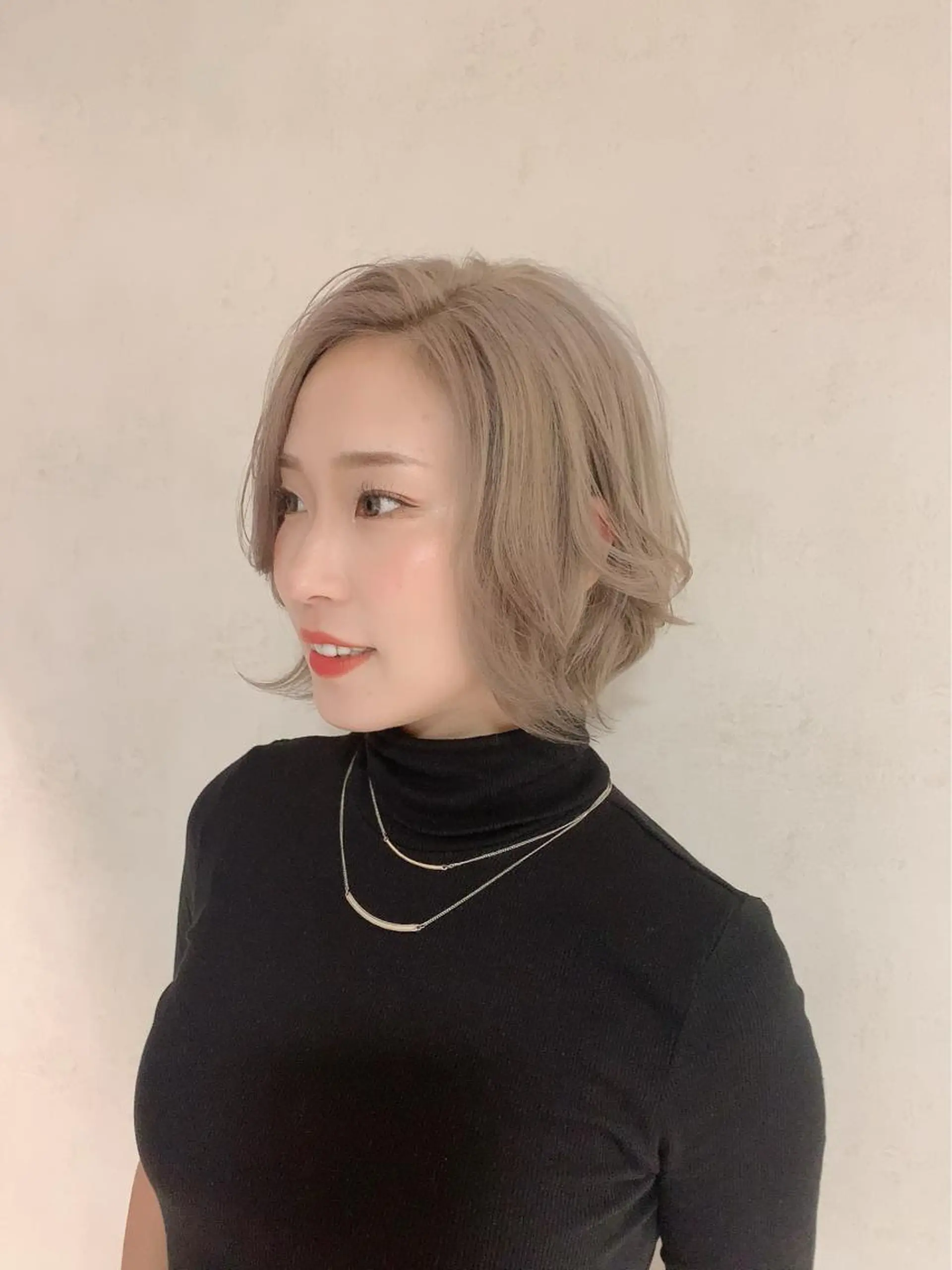 ミディアム J所属・市村 正義のヘアスタイル