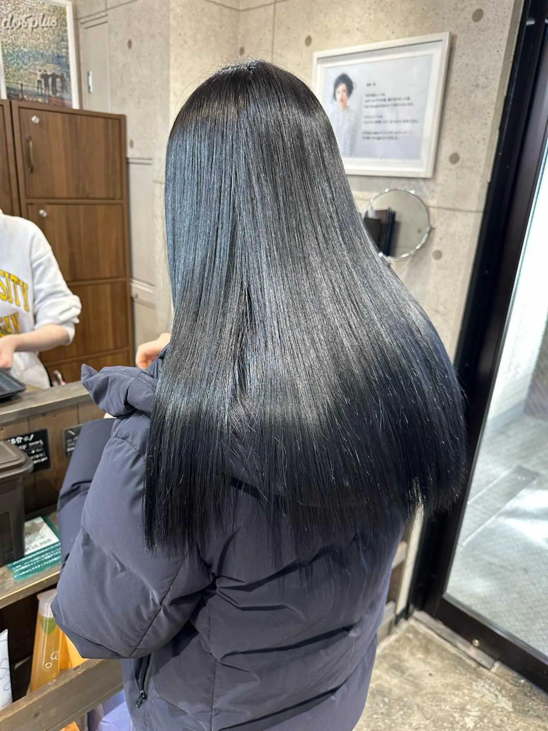 ロング カラー 黒髪 ブルーカラー ブルーブラック 透明感カラー 髪質改善 遠藤沙也加 /レイヤーカットのヘアスタイル