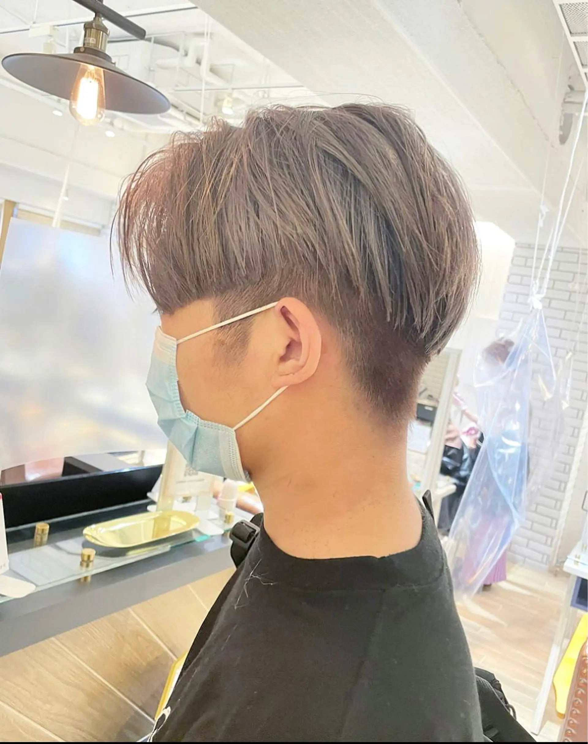 ショート カラー ケアブリーチ/ エクステ/レイヤーのヘアスタイル