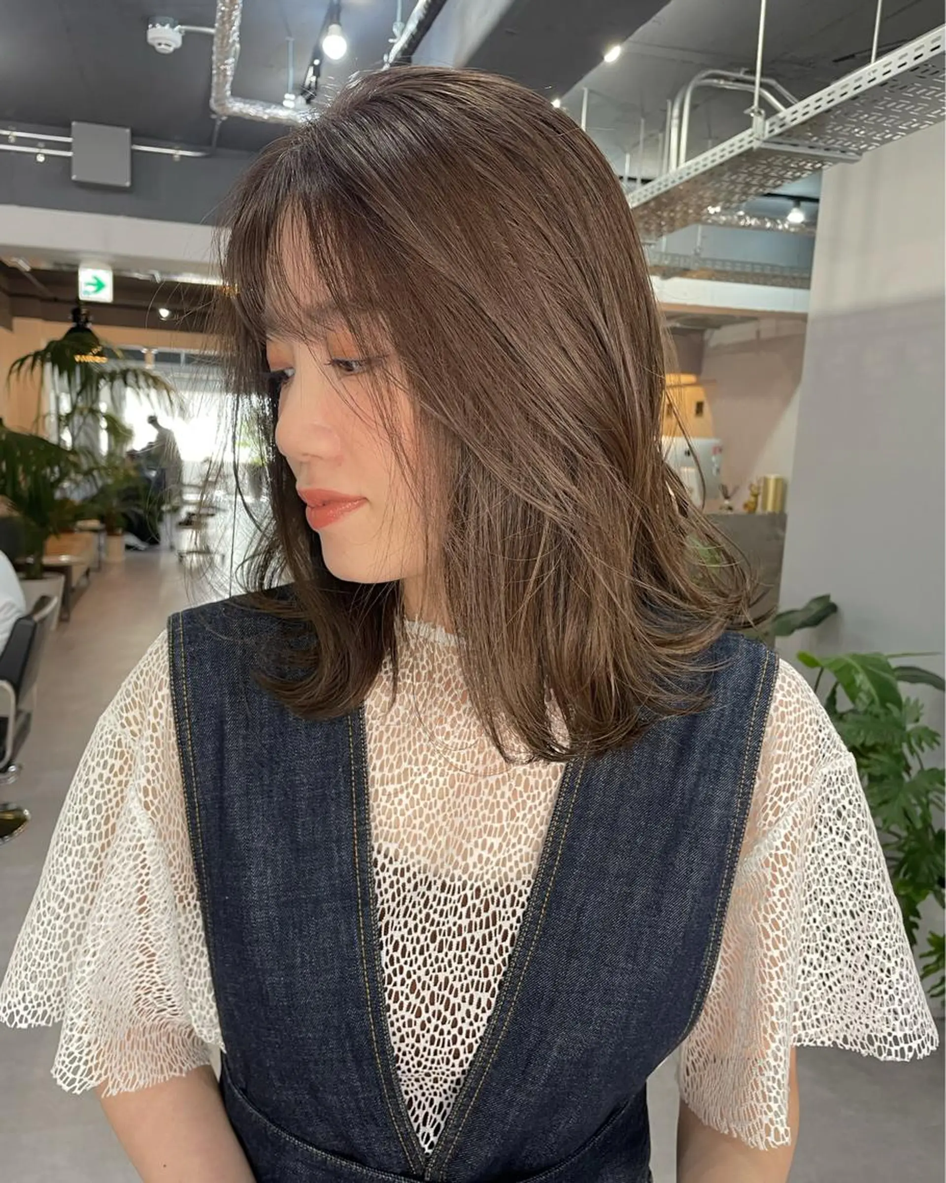 ミディアム カラー カット ヘアカラー トリートメント 倉辻 香奈子のヘアスタイル