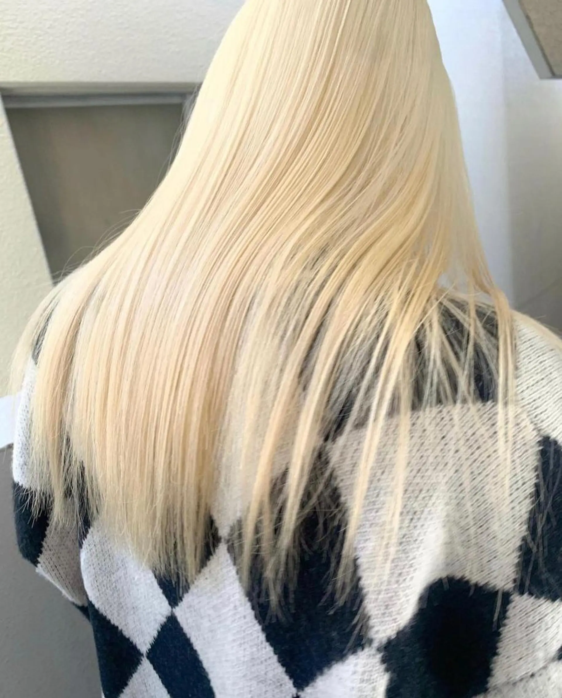 ロング カラー hair salon dot.tokyo color所属・MANAMI 🥀ウルフカットのヘアスタイル